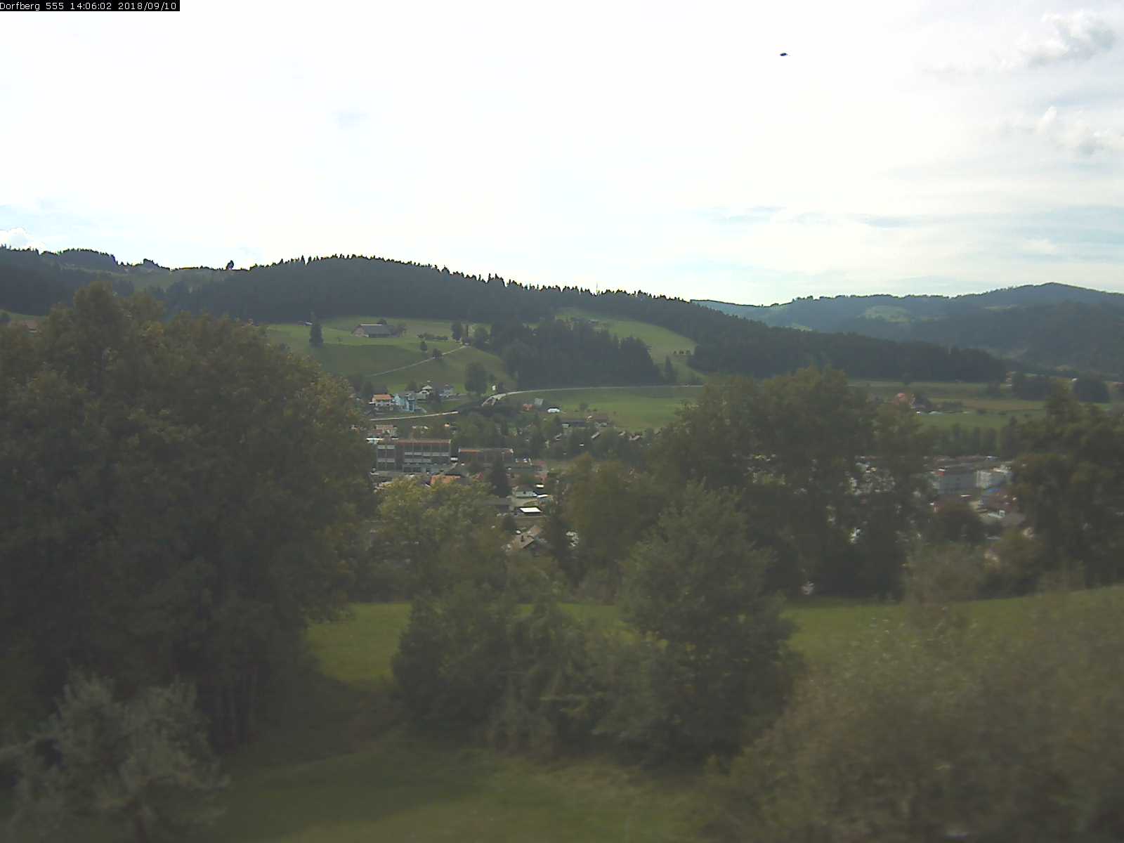 Webcam-Bild: Aussicht vom Dorfberg in Langnau 20180910-140601