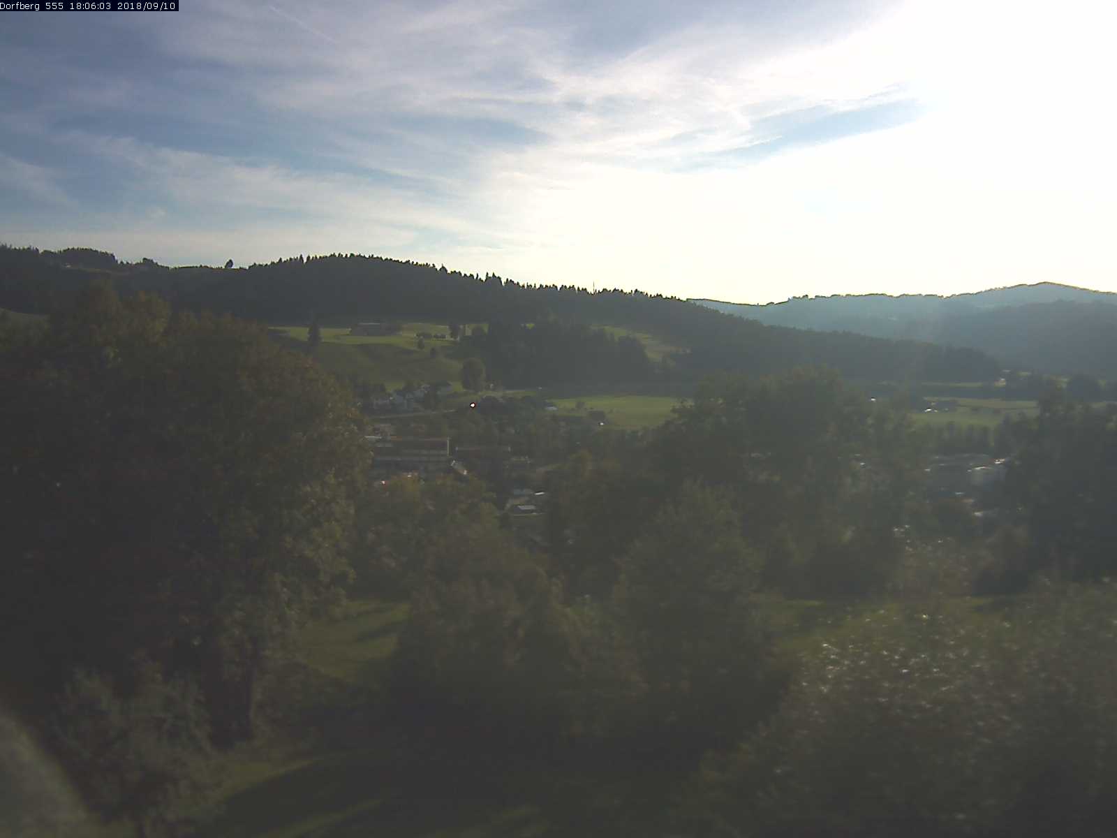 Webcam-Bild: Aussicht vom Dorfberg in Langnau 20180910-180601