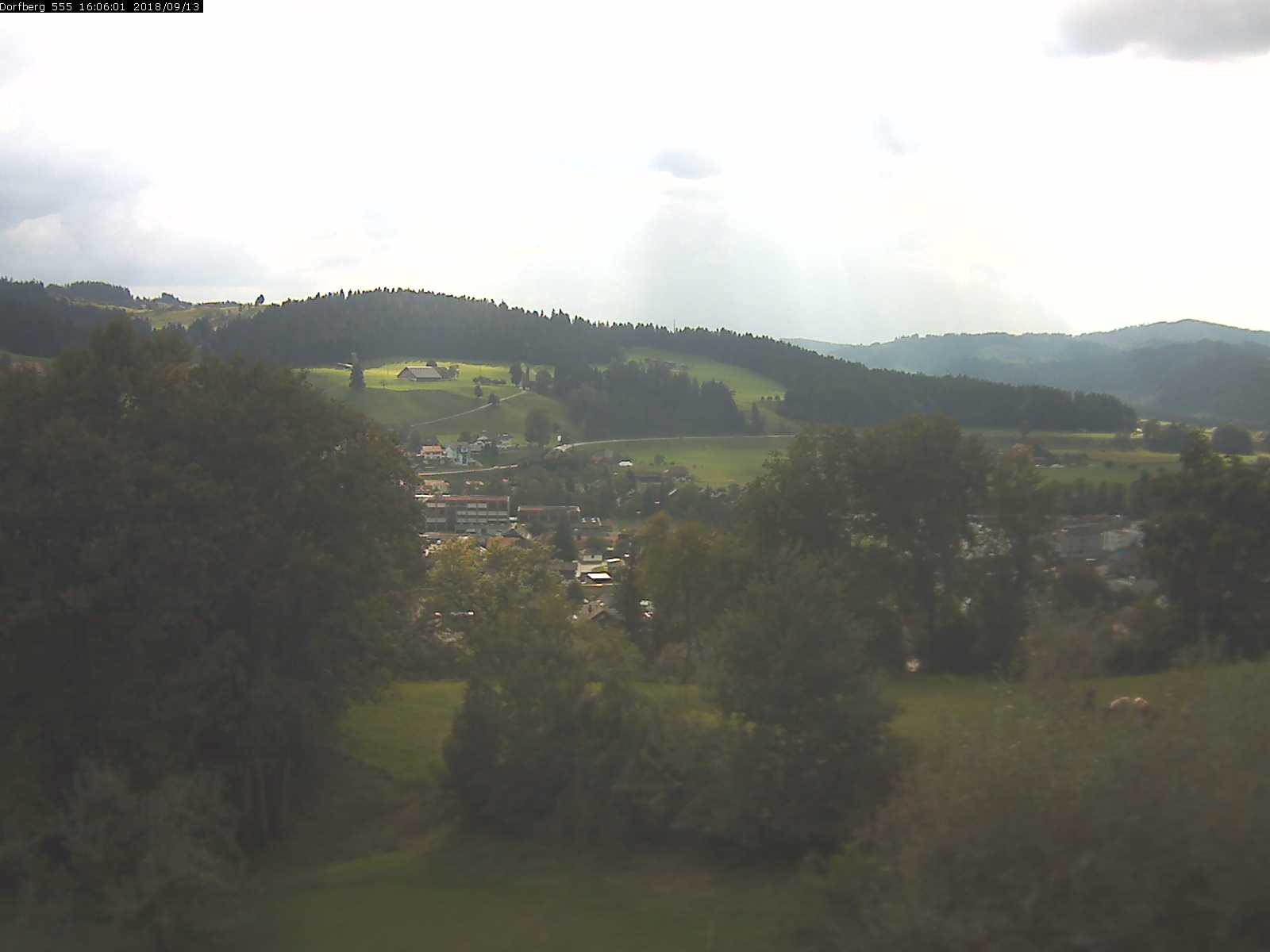 Webcam-Bild: Aussicht vom Dorfberg in Langnau 20180913-160601