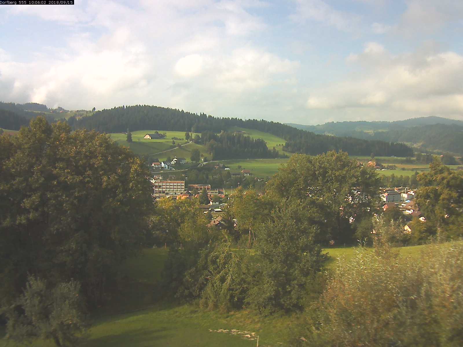 Webcam-Bild: Aussicht vom Dorfberg in Langnau 20180915-100601