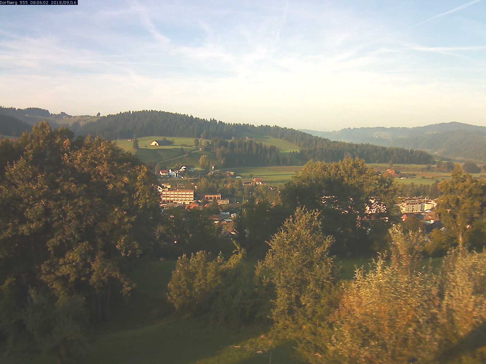 Webcam-Bild: Aussicht vom Dorfberg in Langnau 20180916-080601