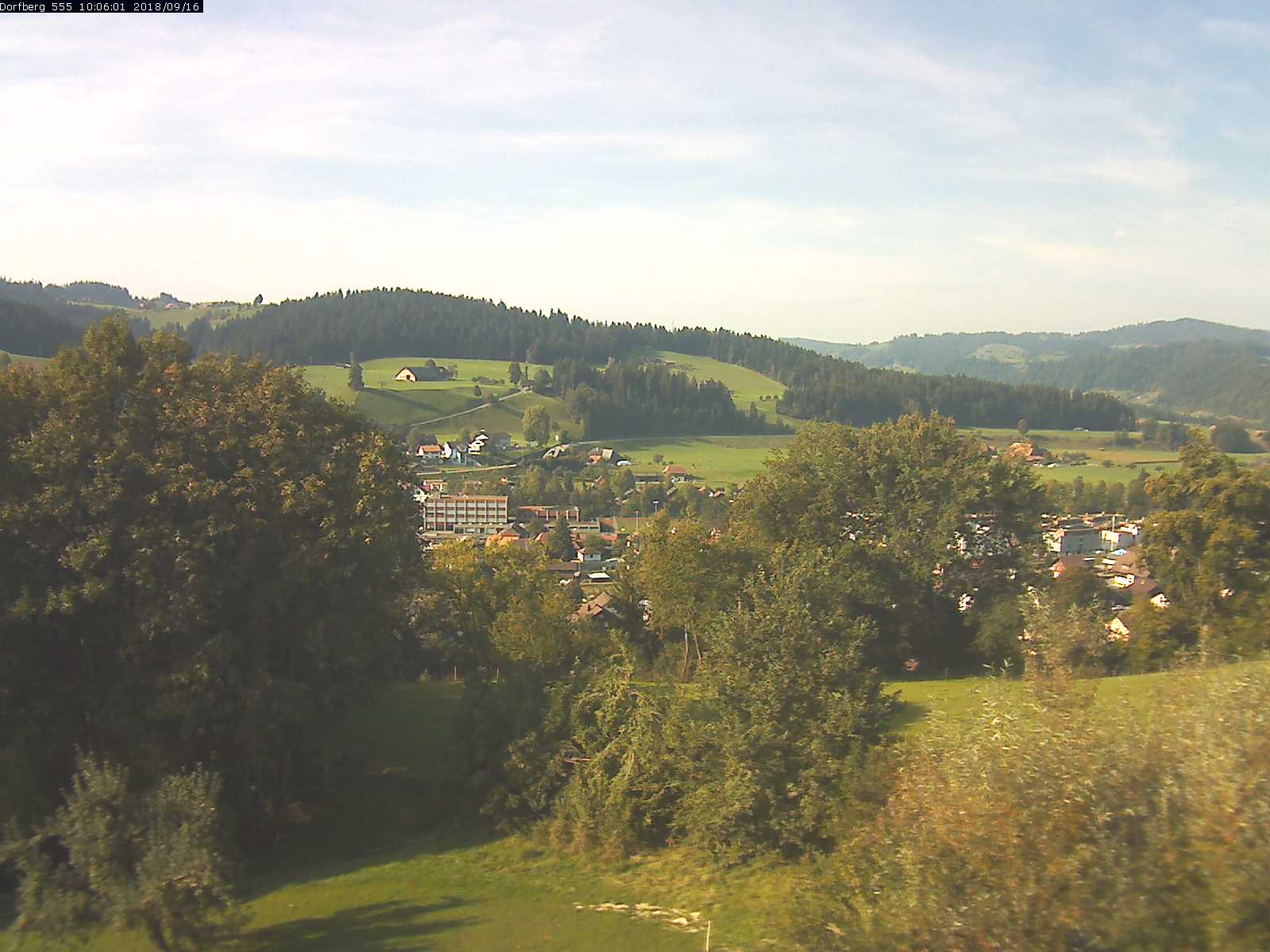 Webcam-Bild: Aussicht vom Dorfberg in Langnau 20180916-100601