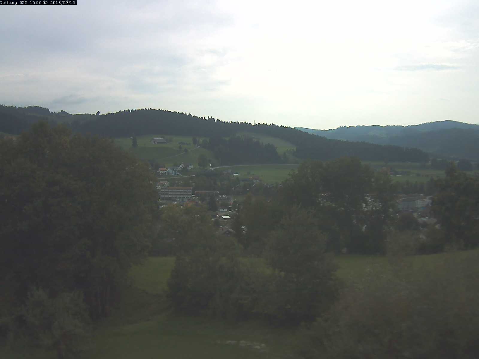 Webcam-Bild: Aussicht vom Dorfberg in Langnau 20180916-160601