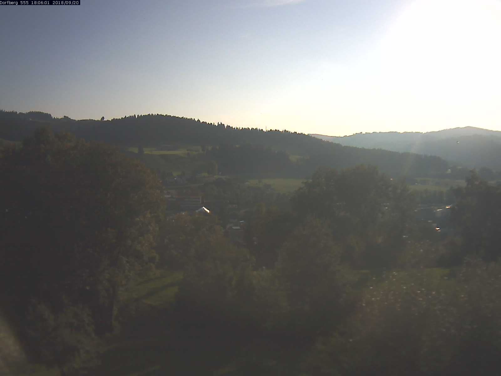 Webcam-Bild: Aussicht vom Dorfberg in Langnau 20180920-180601