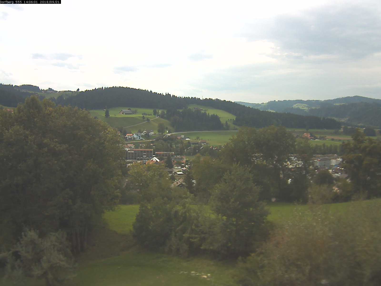 Webcam-Bild: Aussicht vom Dorfberg in Langnau 20180921-140601