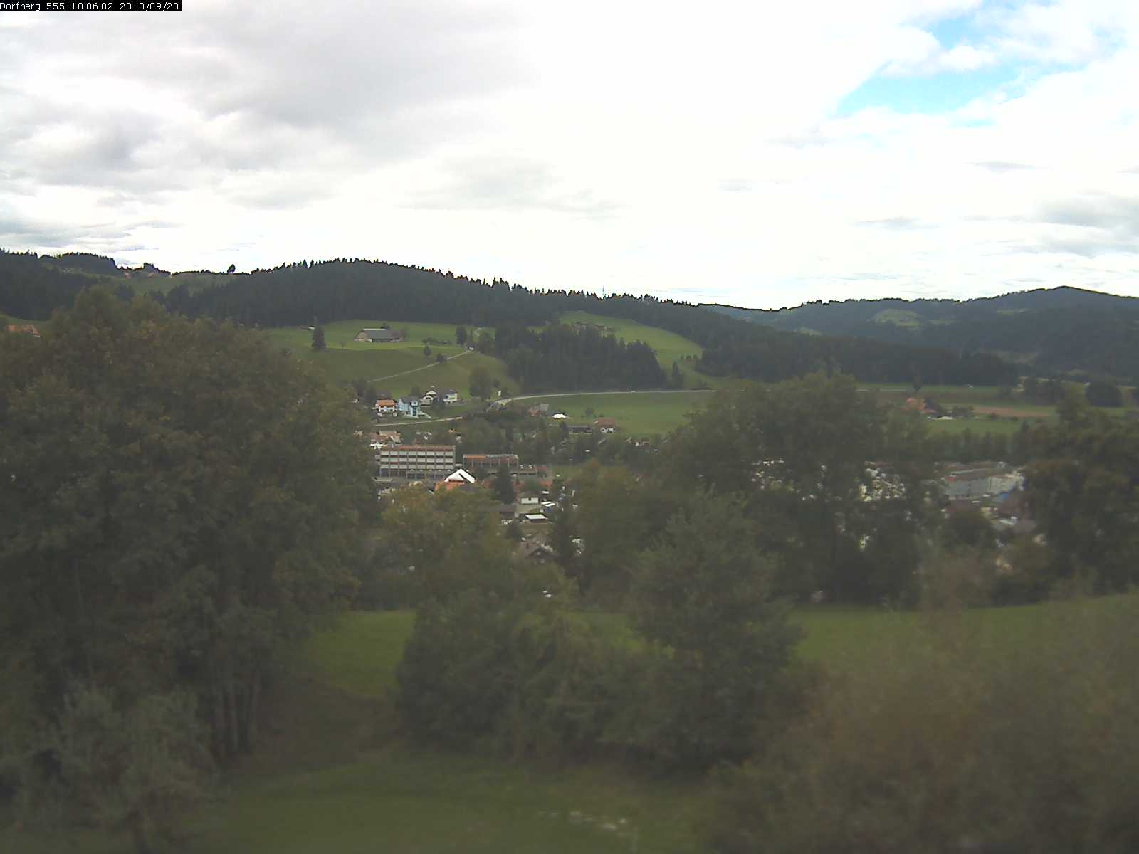 Webcam-Bild: Aussicht vom Dorfberg in Langnau 20180923-100601