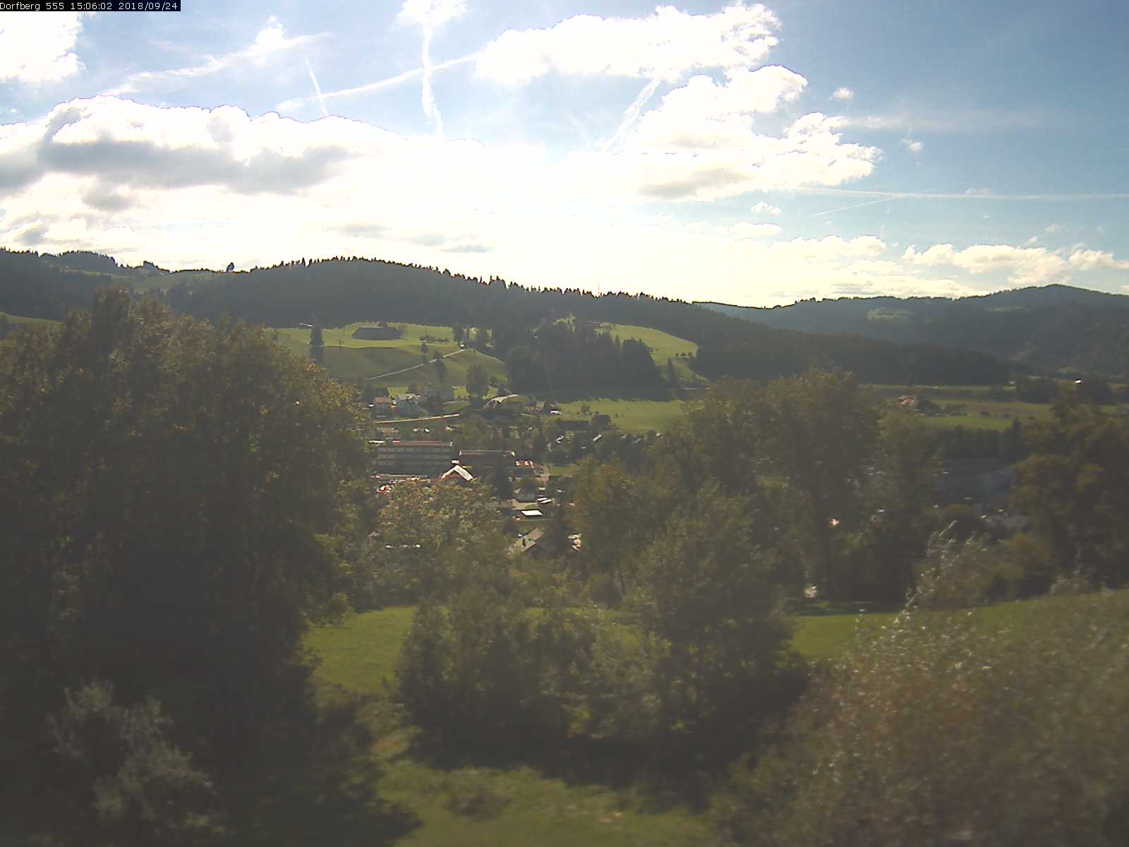 Webcam-Bild: Aussicht vom Dorfberg in Langnau 20180924-150601