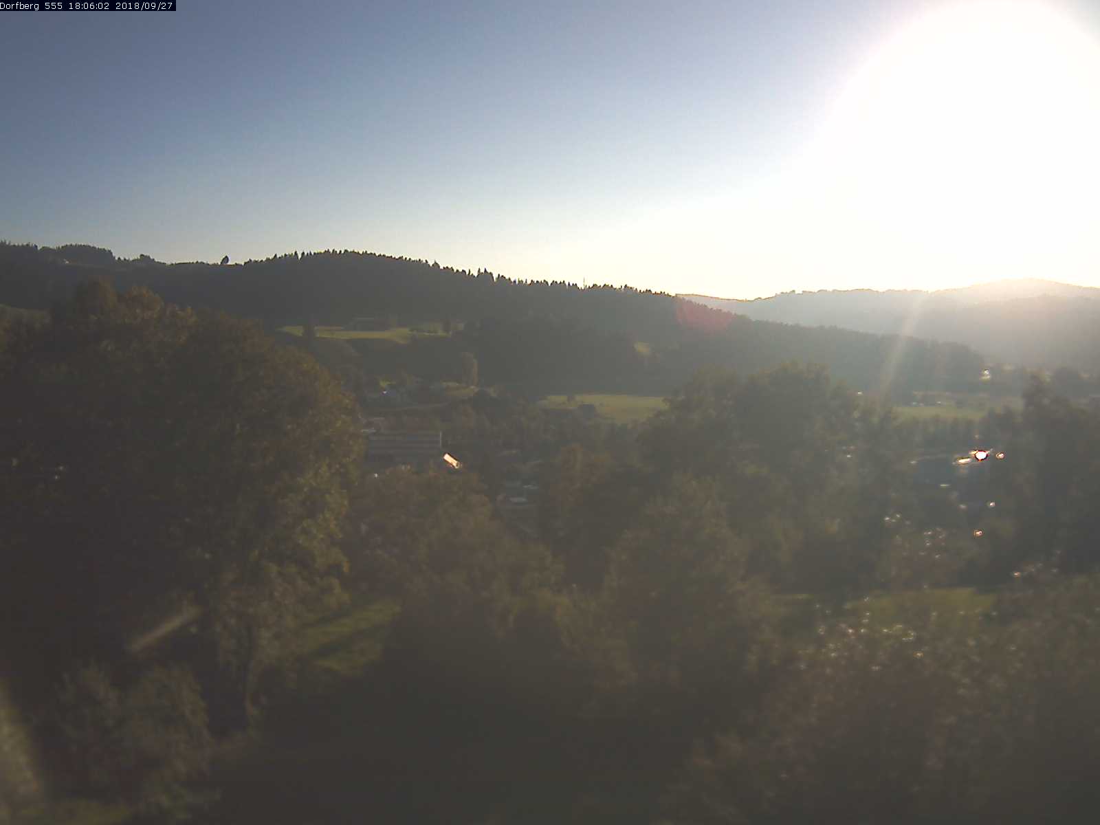 Webcam-Bild: Aussicht vom Dorfberg in Langnau 20180927-180601