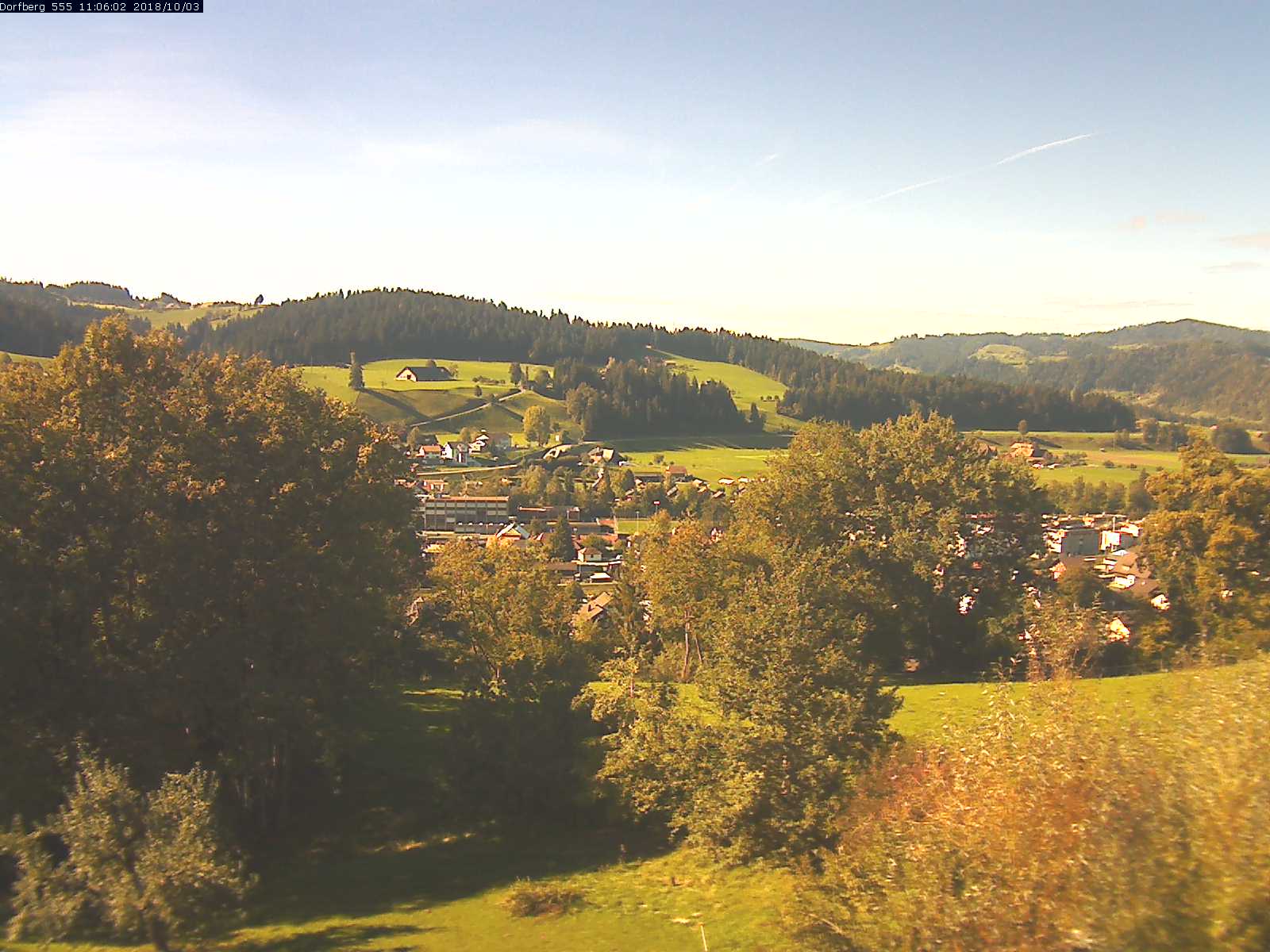 Webcam-Bild: Aussicht vom Dorfberg in Langnau 20181003-110602