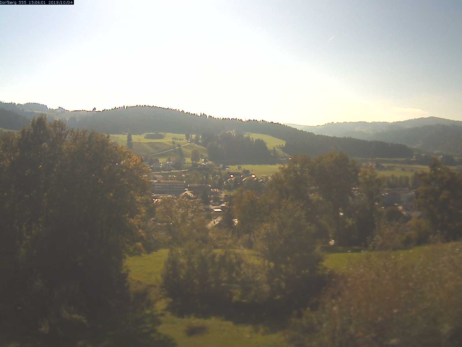 Webcam-Bild: Aussicht vom Dorfberg in Langnau 20181004-150601