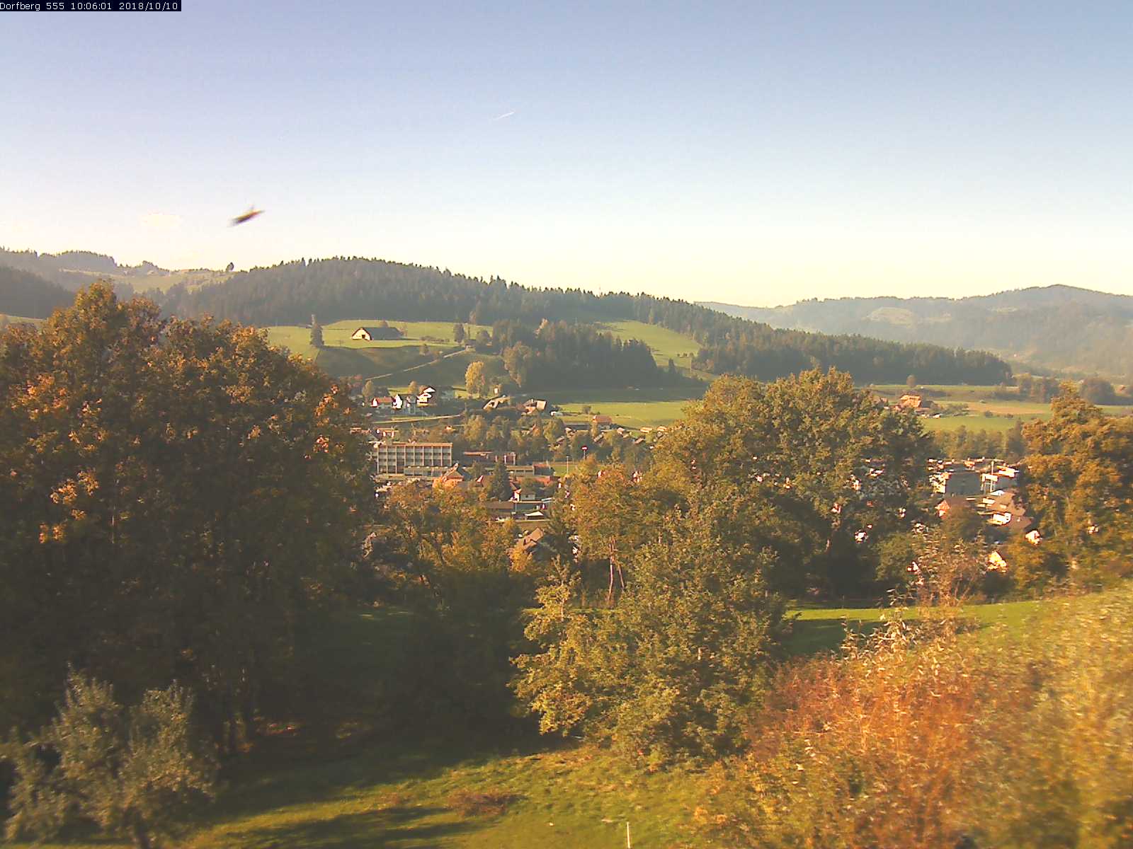 Webcam-Bild: Aussicht vom Dorfberg in Langnau 20181010-100601