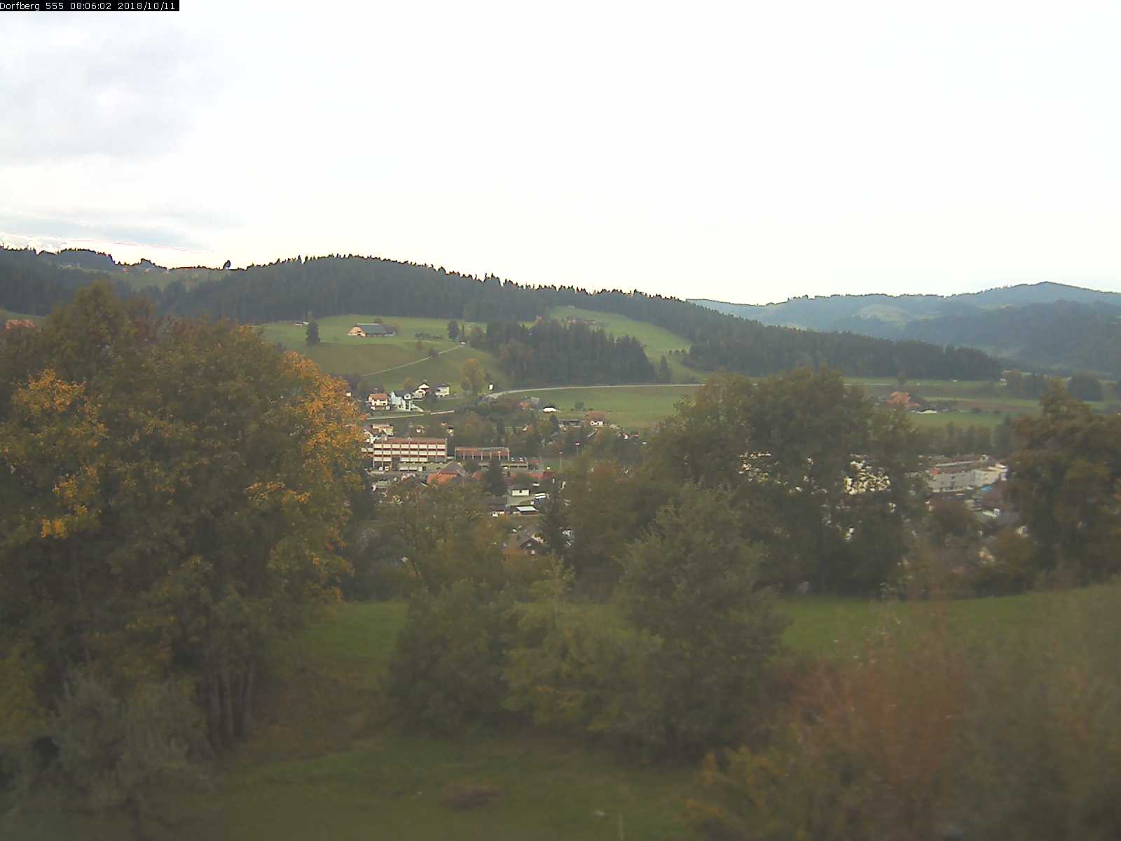 Webcam-Bild: Aussicht vom Dorfberg in Langnau 20181011-080601