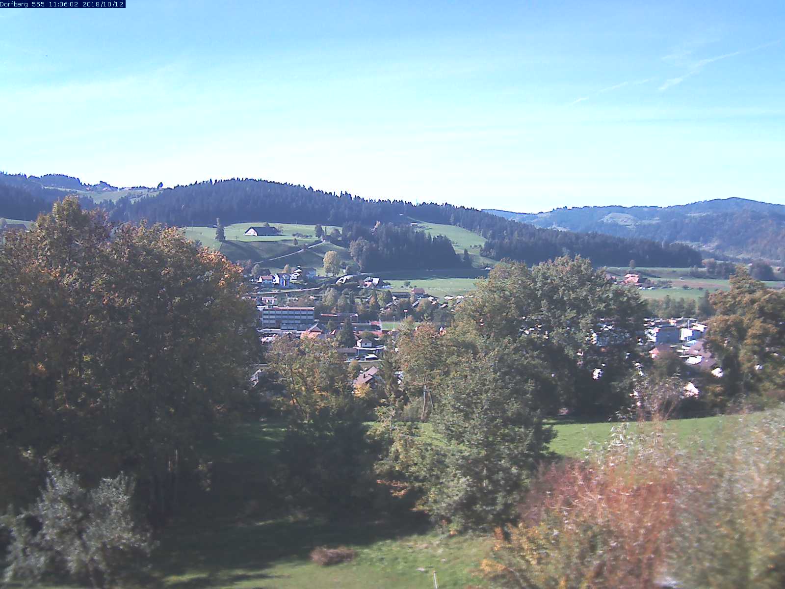 Webcam-Bild: Aussicht vom Dorfberg in Langnau 20181012-110601