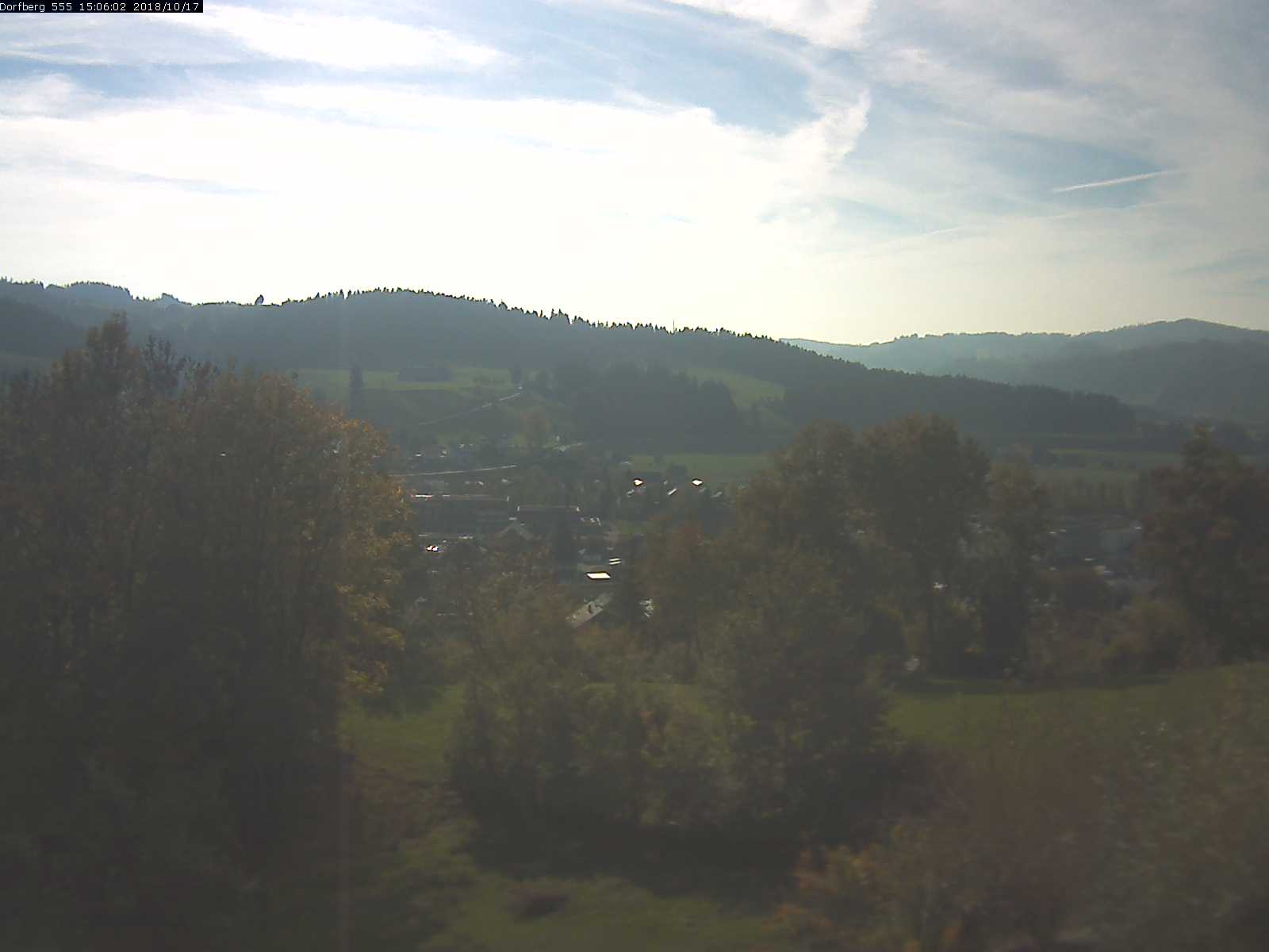 Webcam-Bild: Aussicht vom Dorfberg in Langnau 20181017-150601