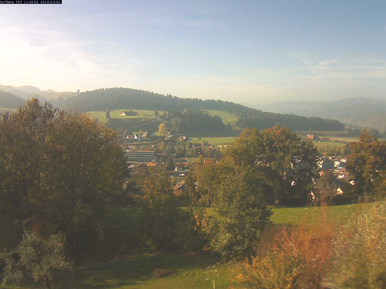 Webcam-Bild: Aussicht vom Dorfberg in Langnau 20181021-110601