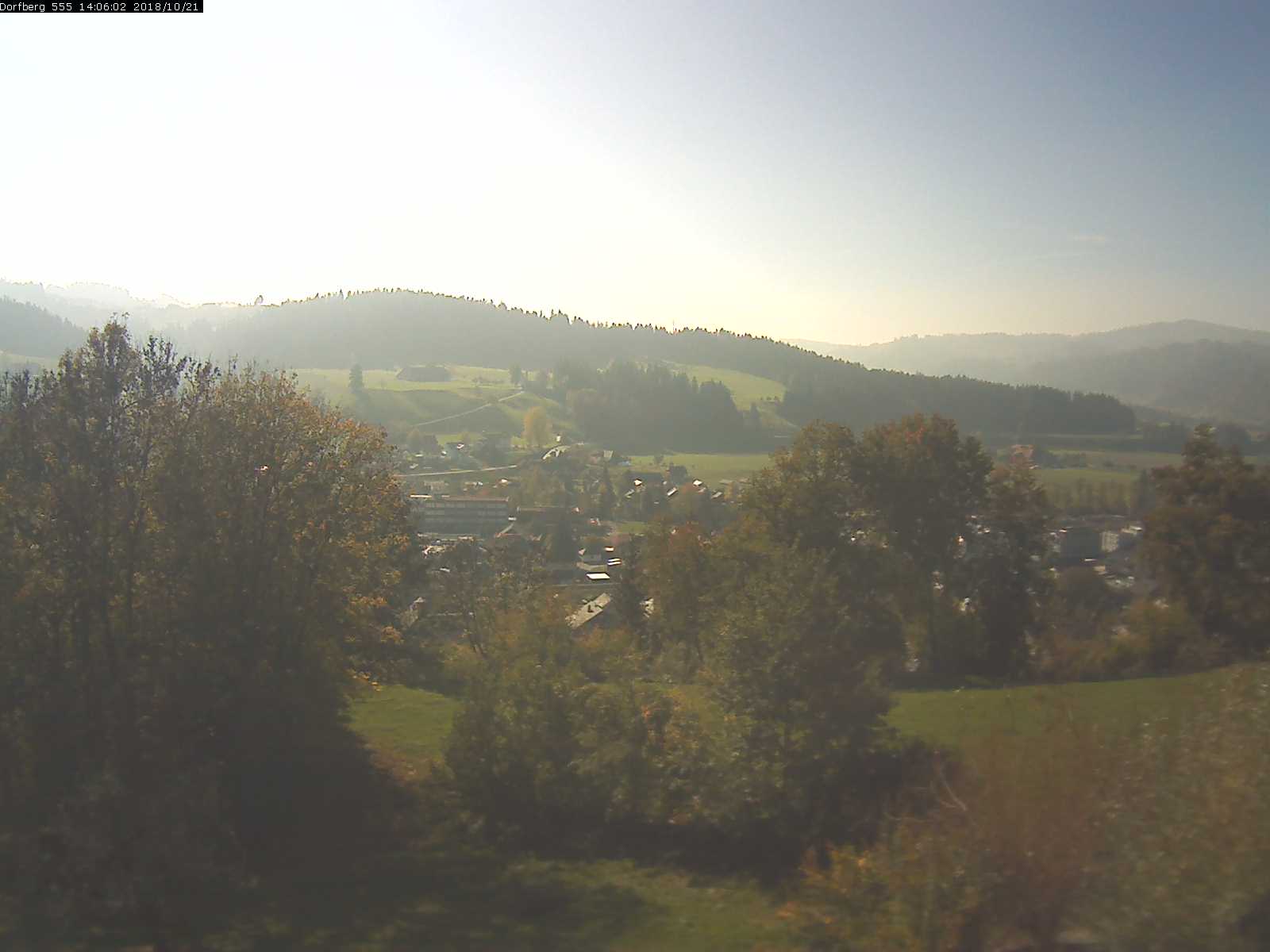 Webcam-Bild: Aussicht vom Dorfberg in Langnau 20181021-140601