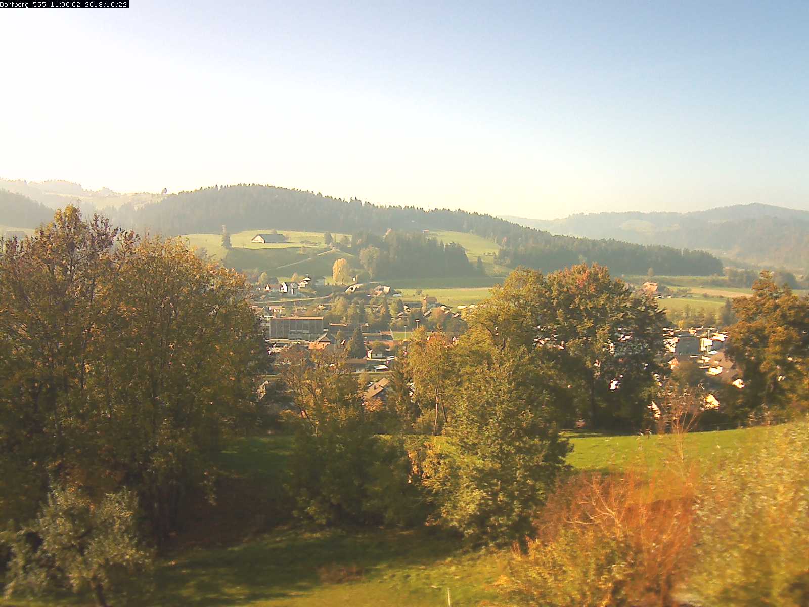 Webcam-Bild: Aussicht vom Dorfberg in Langnau 20181022-110601