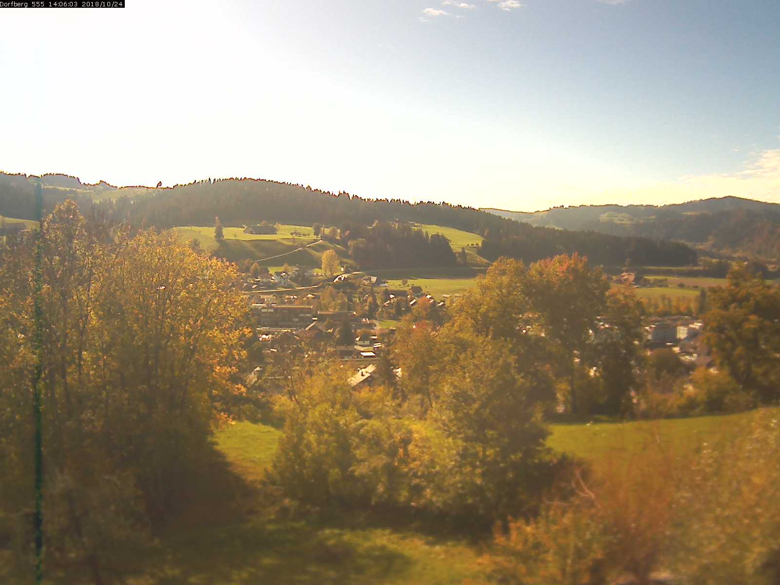 Webcam-Bild: Aussicht vom Dorfberg in Langnau 20181024-140601