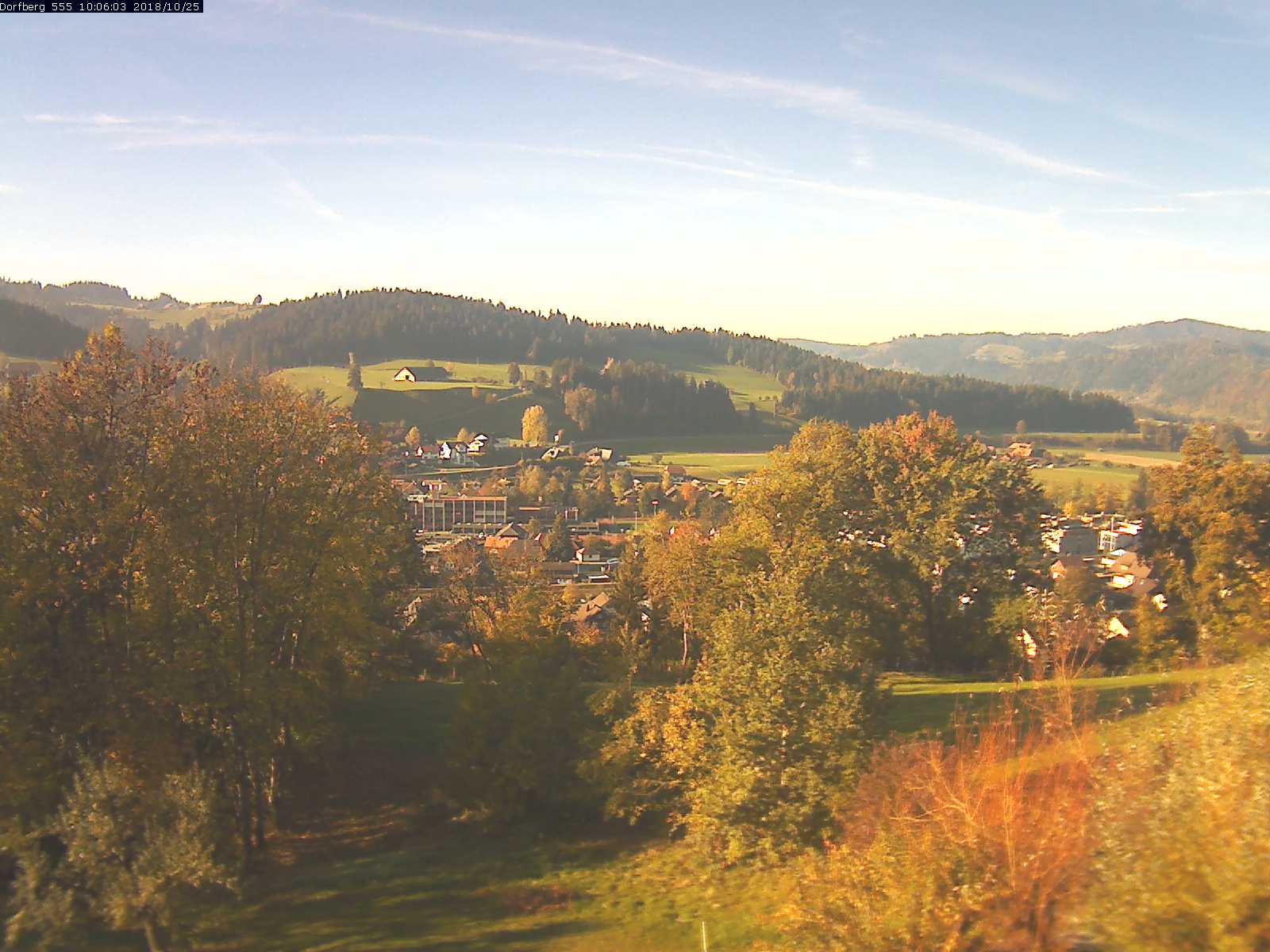 Webcam-Bild: Aussicht vom Dorfberg in Langnau 20181025-100601