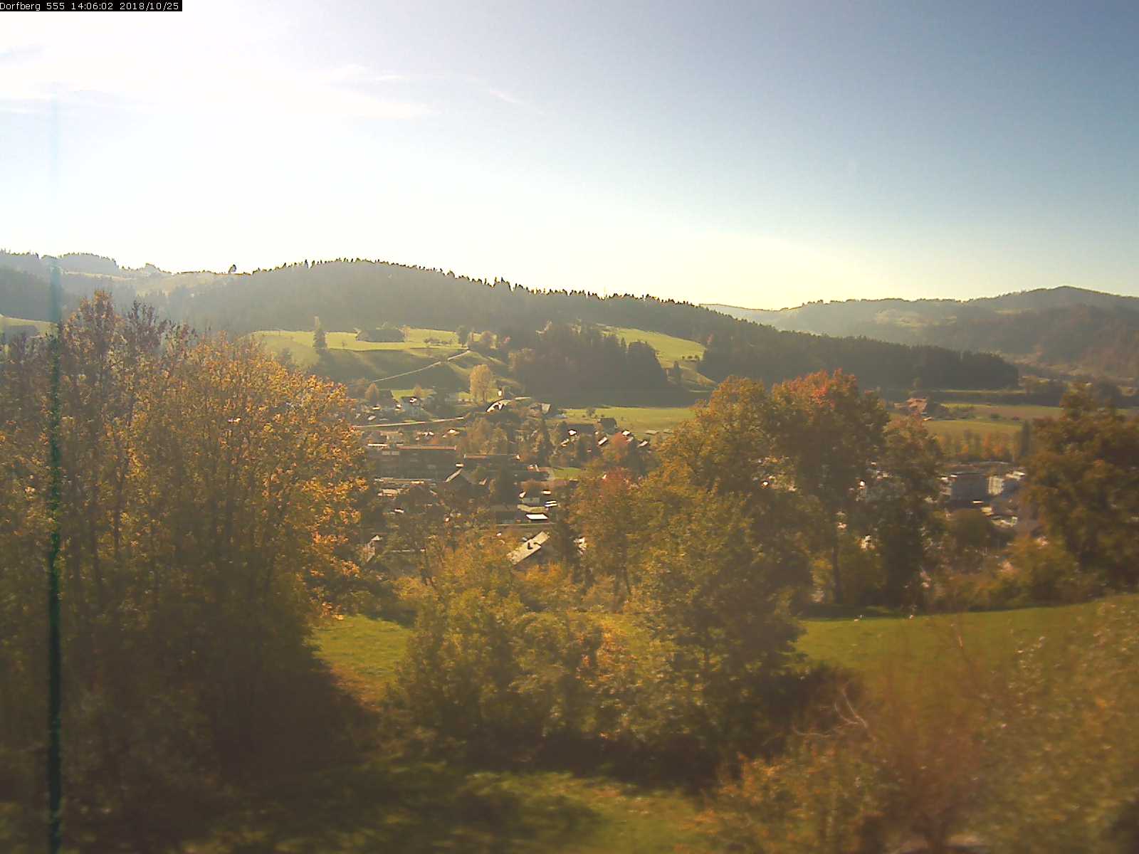 Webcam-Bild: Aussicht vom Dorfberg in Langnau 20181025-140601