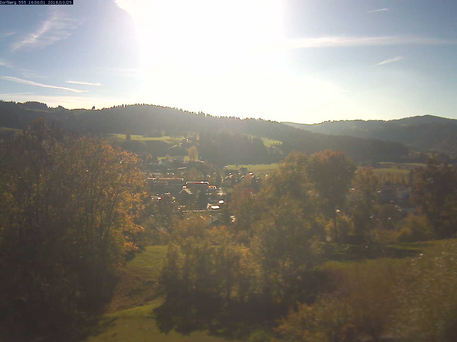 Webcam-Bild: Aussicht vom Dorfberg in Langnau 20181025-160601