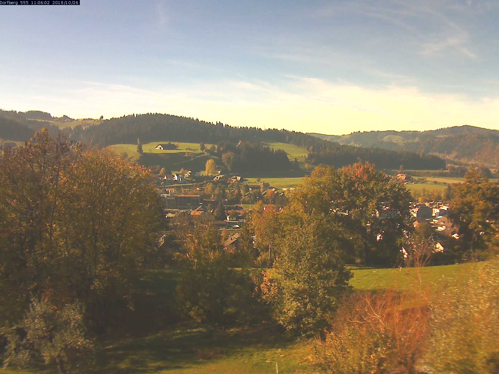 Webcam-Bild: Aussicht vom Dorfberg in Langnau 20181026-110601