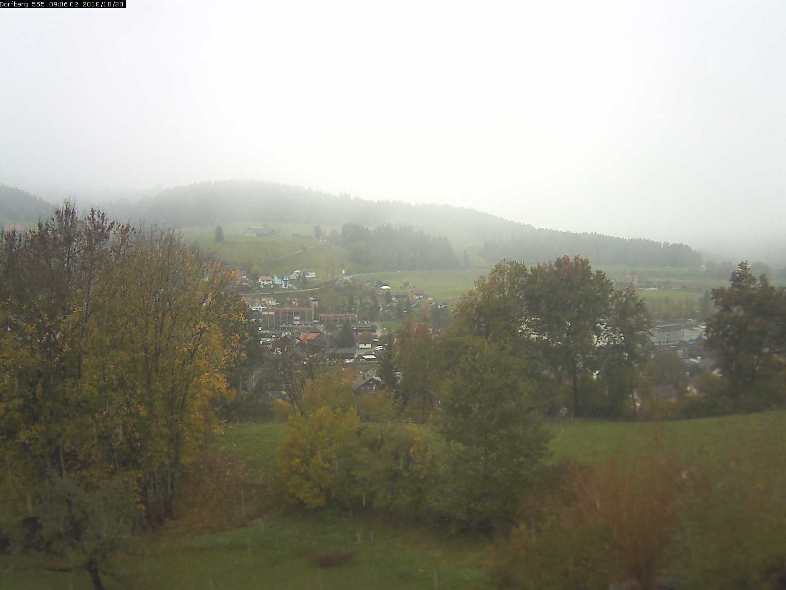 Webcam-Bild: Aussicht vom Dorfberg in Langnau 20181030-090601