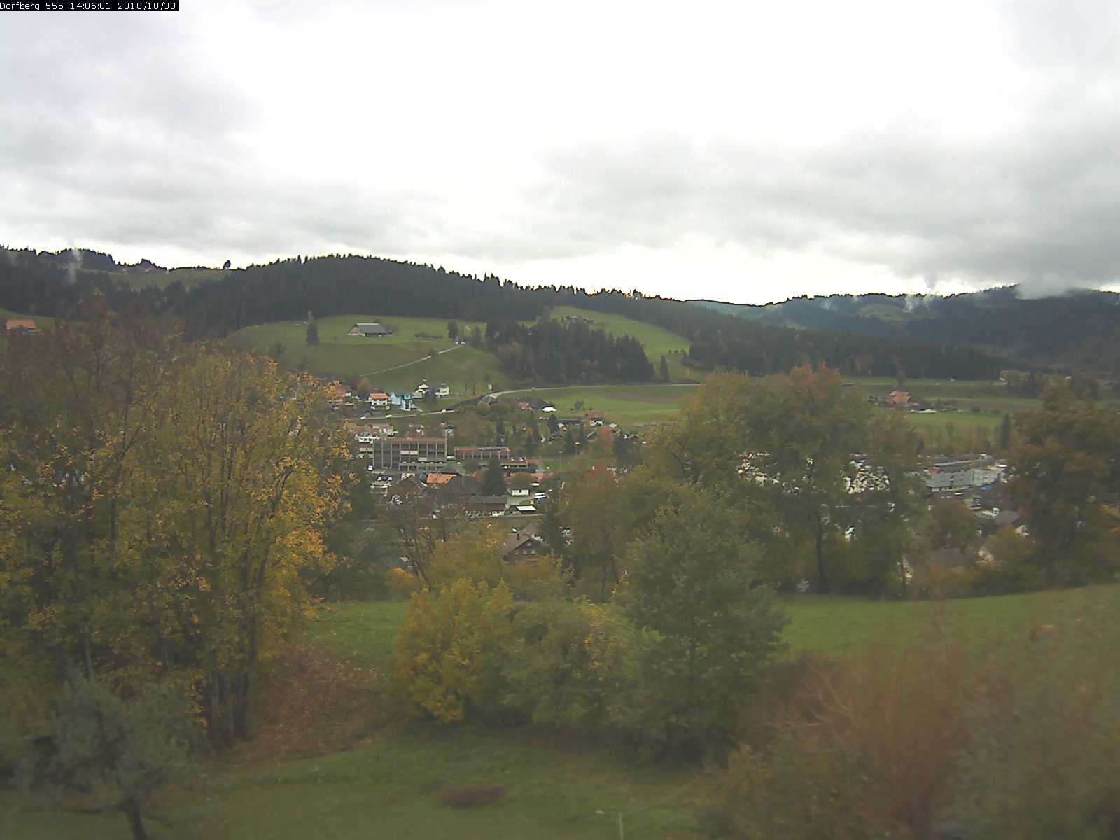 Webcam-Bild: Aussicht vom Dorfberg in Langnau 20181030-140601