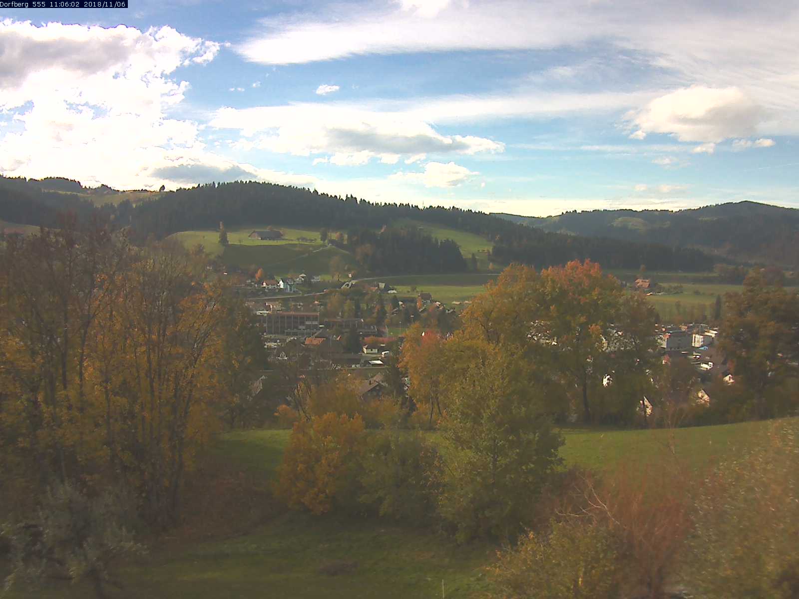 Webcam-Bild: Aussicht vom Dorfberg in Langnau 20181106-110601