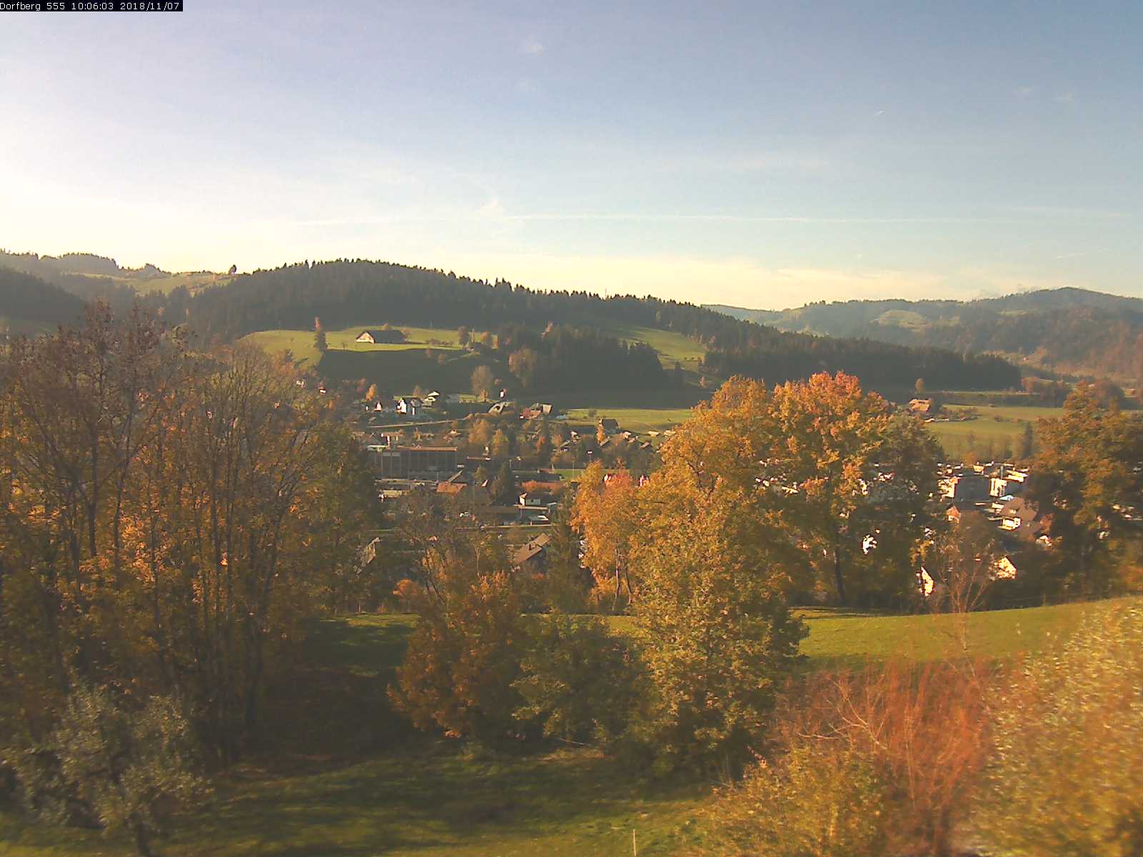 Webcam-Bild: Aussicht vom Dorfberg in Langnau 20181107-100601