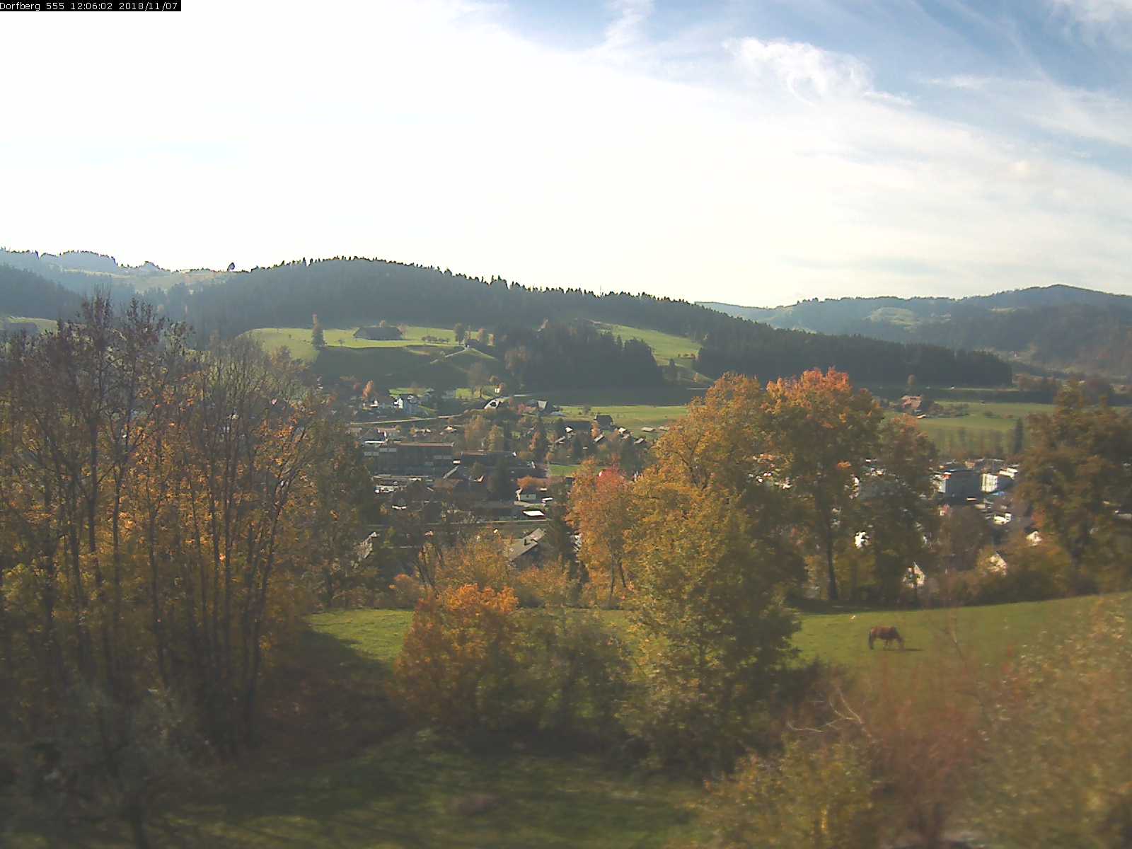Webcam-Bild: Aussicht vom Dorfberg in Langnau 20181107-120601