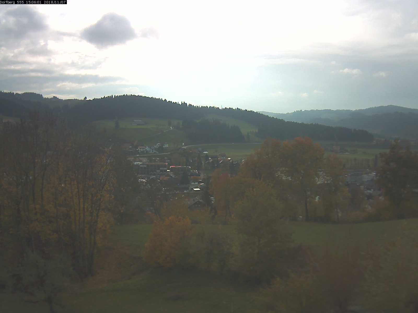 Webcam-Bild: Aussicht vom Dorfberg in Langnau 20181107-150601