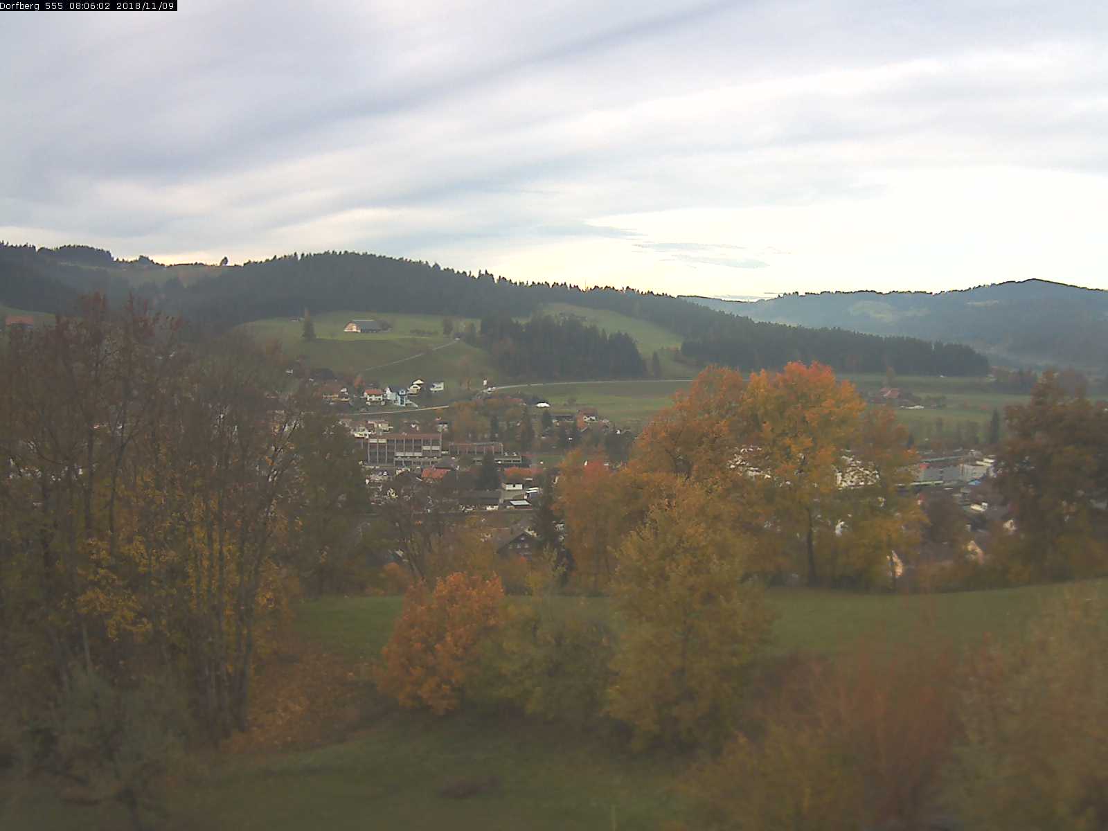 Webcam-Bild: Aussicht vom Dorfberg in Langnau 20181109-080601