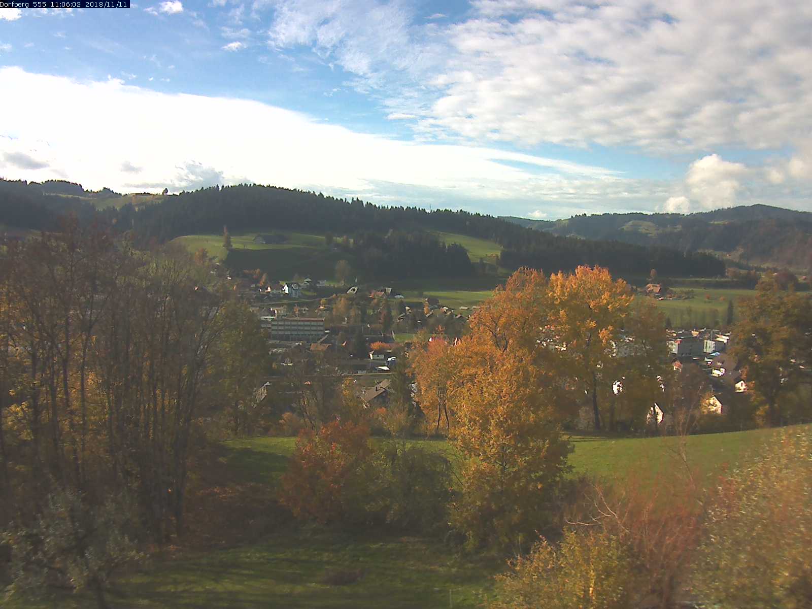 Webcam-Bild: Aussicht vom Dorfberg in Langnau 20181111-110601