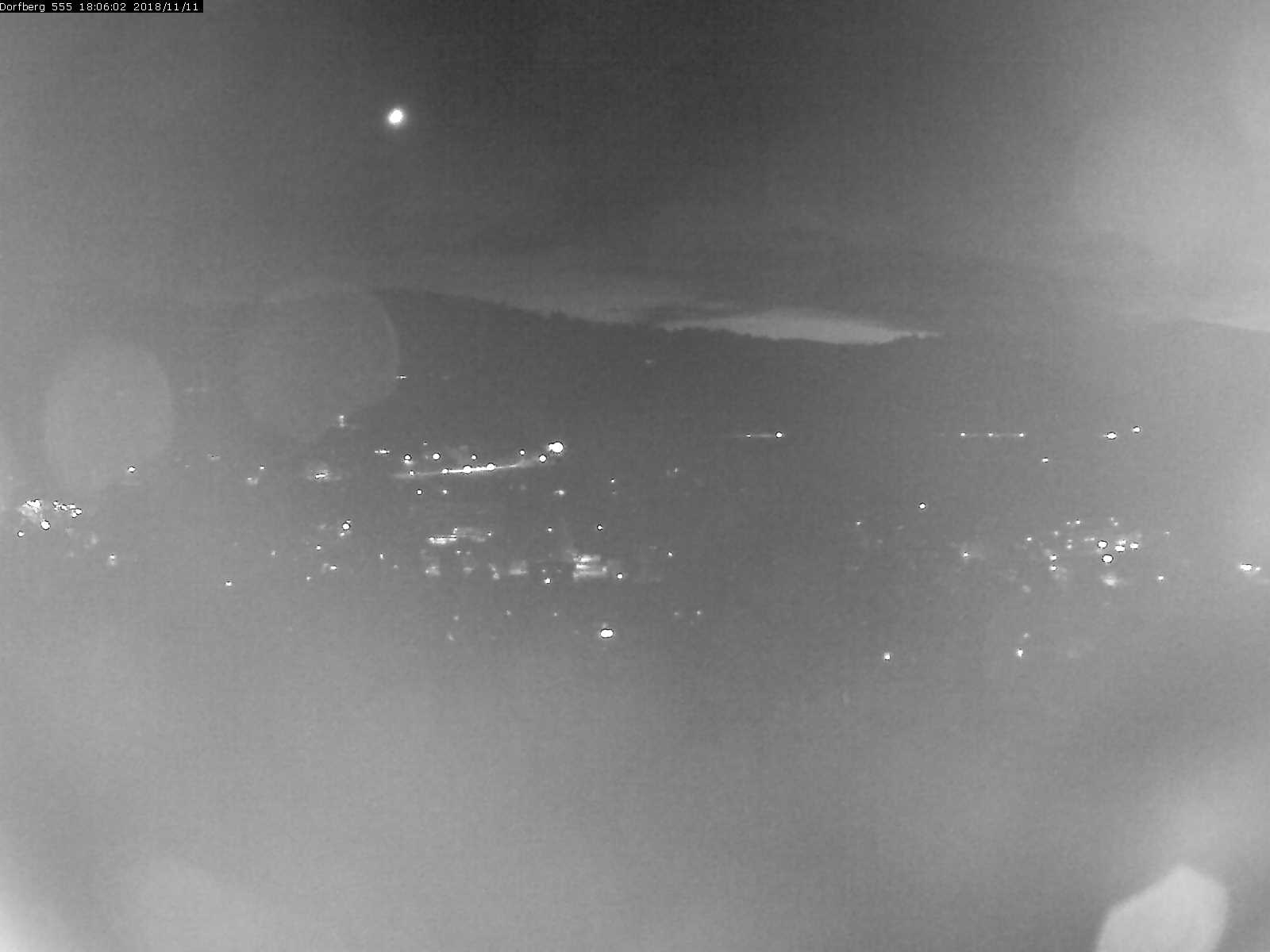 Webcam-Bild: Aussicht vom Dorfberg in Langnau 20181111-180601