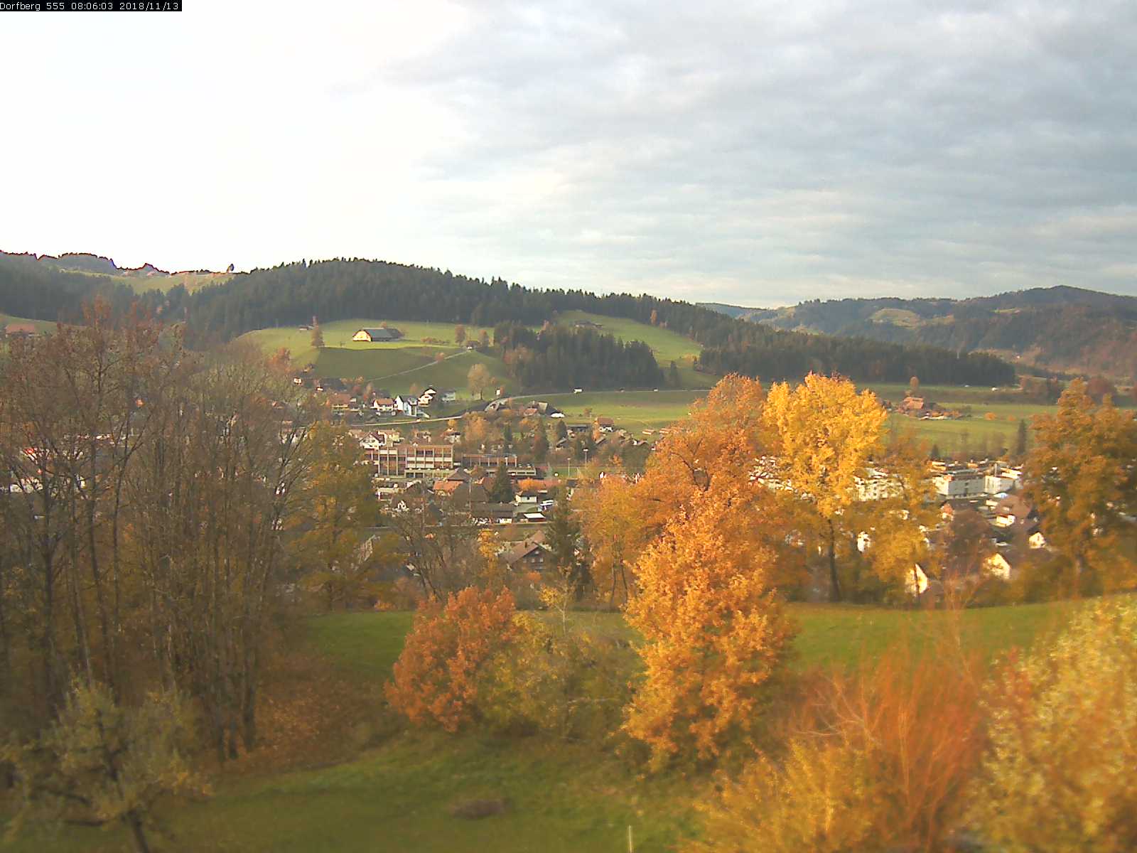 Webcam-Bild: Aussicht vom Dorfberg in Langnau 20181113-080601