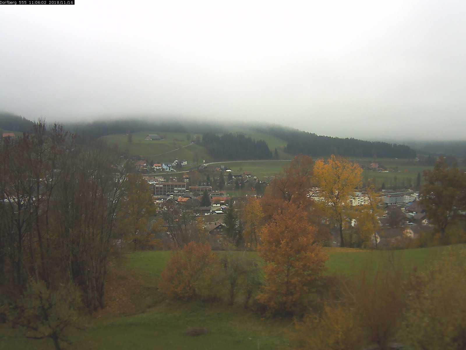Webcam-Bild: Aussicht vom Dorfberg in Langnau 20181116-110601