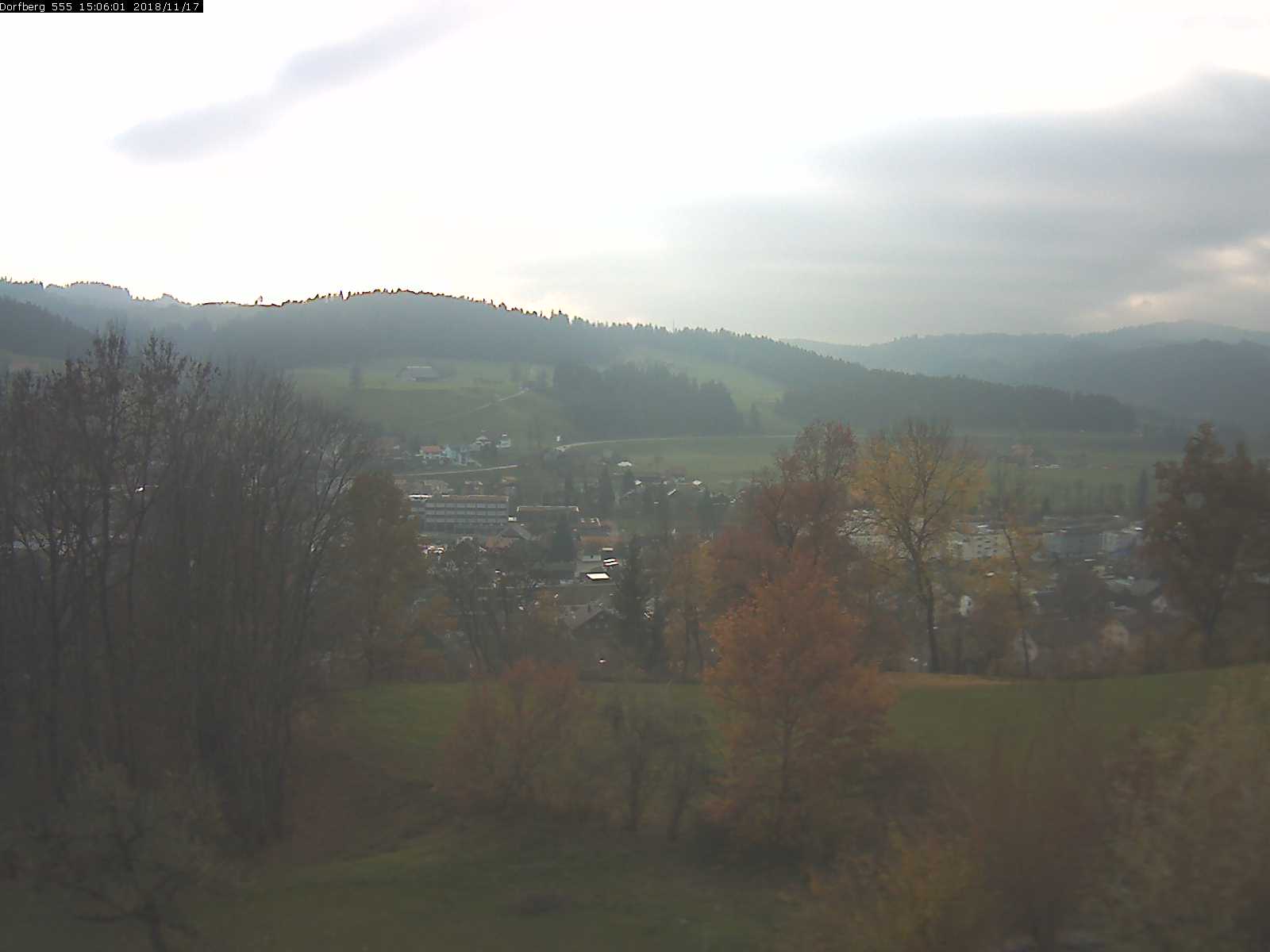Webcam-Bild: Aussicht vom Dorfberg in Langnau 20181117-150601