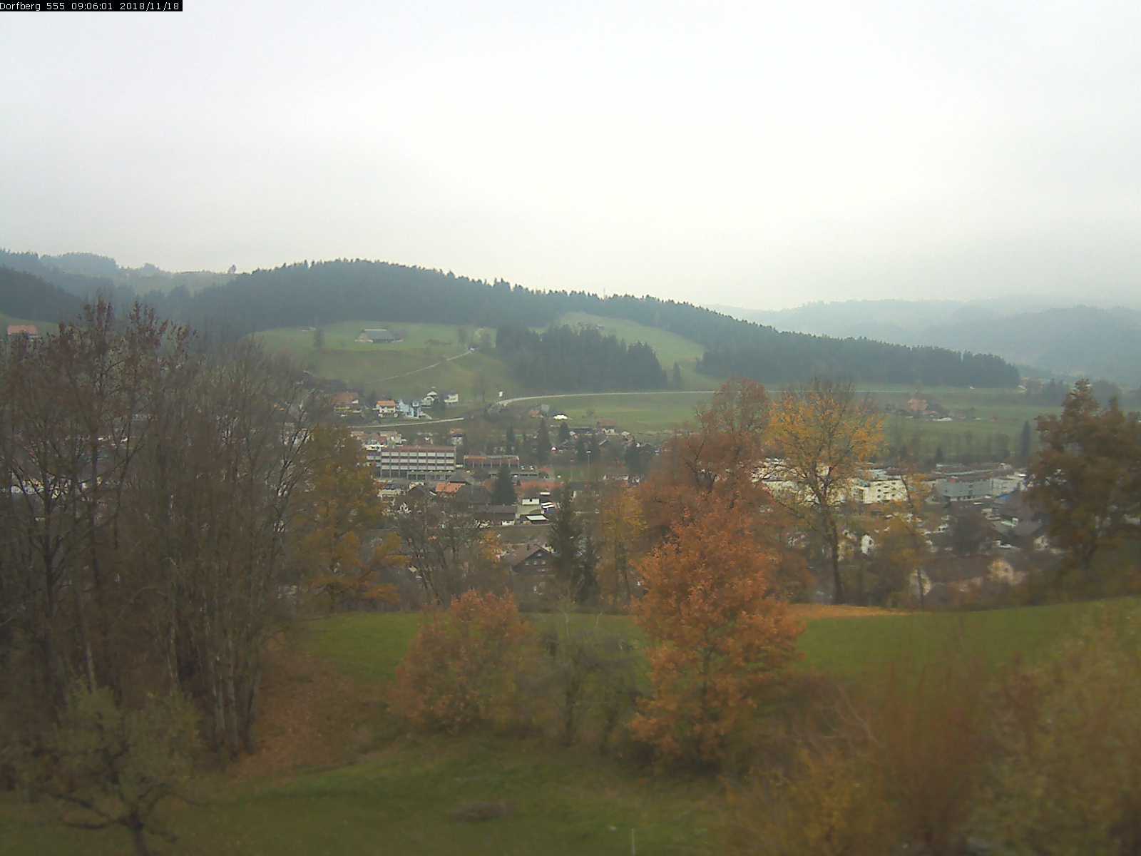 Webcam-Bild: Aussicht vom Dorfberg in Langnau 20181118-090601