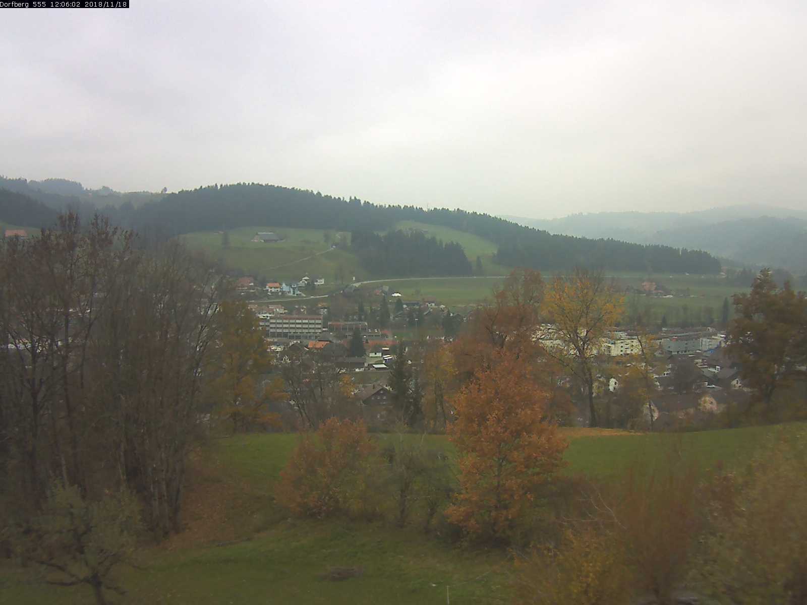 Webcam-Bild: Aussicht vom Dorfberg in Langnau 20181118-120601