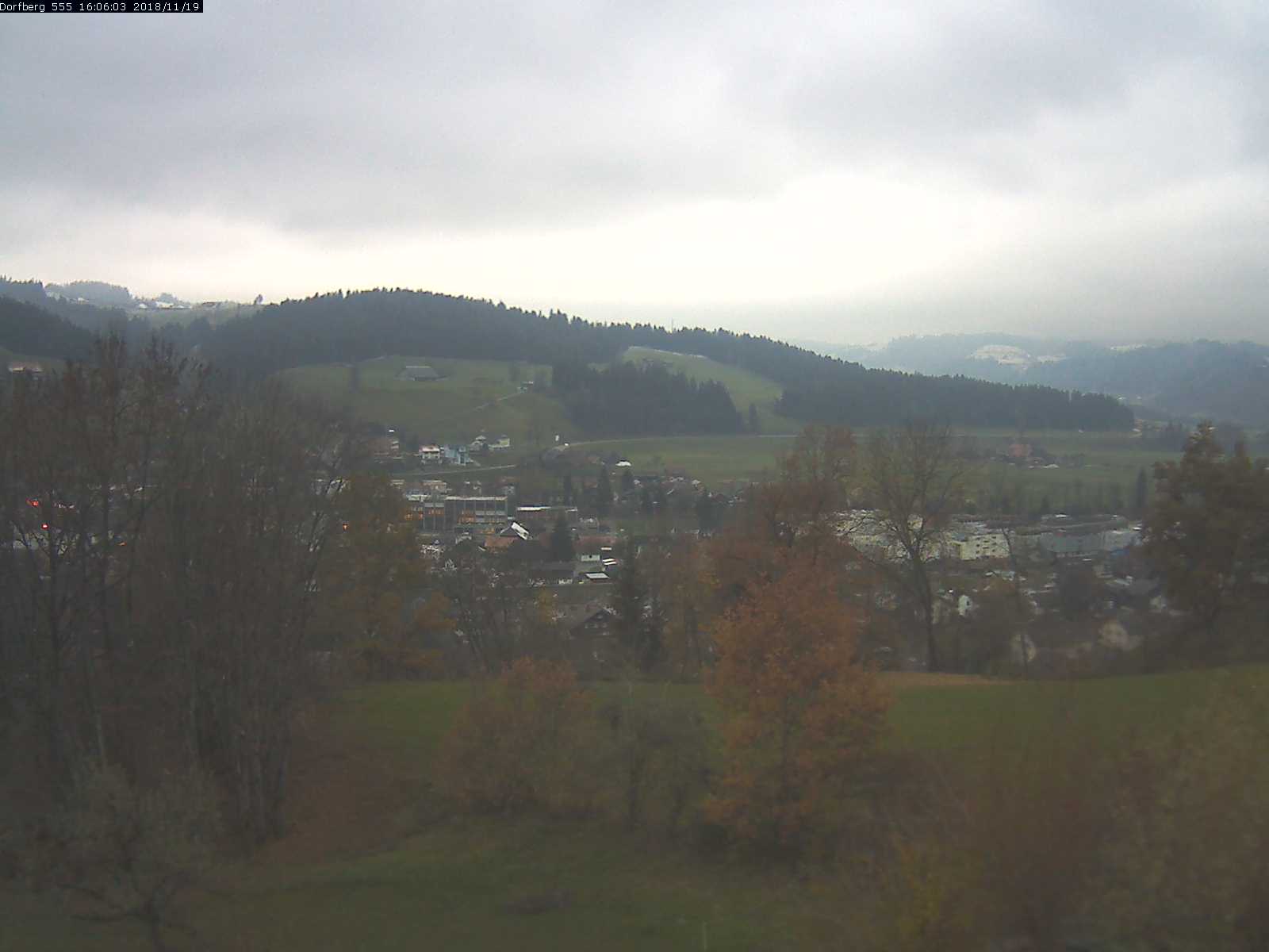 Webcam-Bild: Aussicht vom Dorfberg in Langnau 20181119-160601