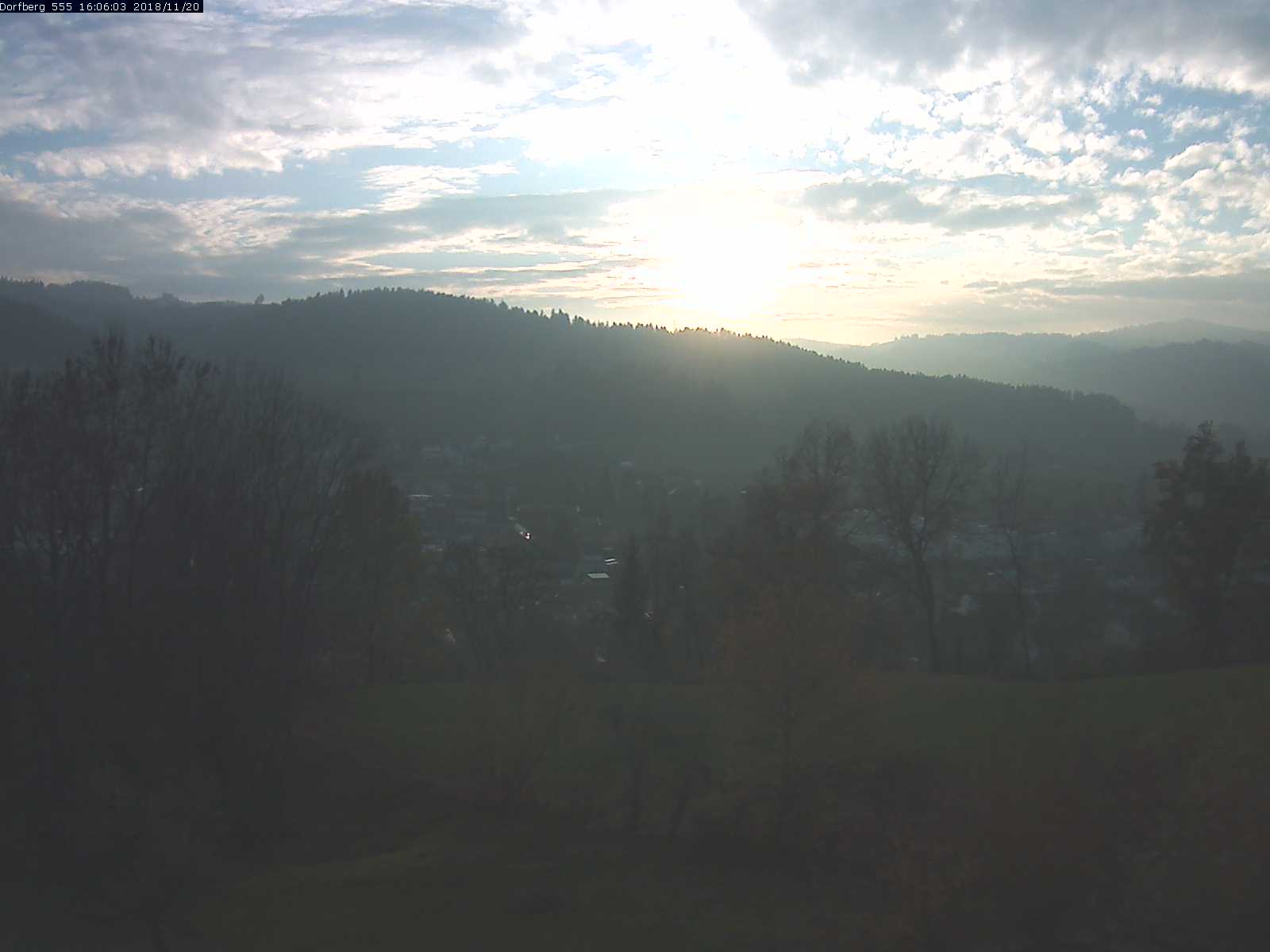 Webcam-Bild: Aussicht vom Dorfberg in Langnau 20181120-160601