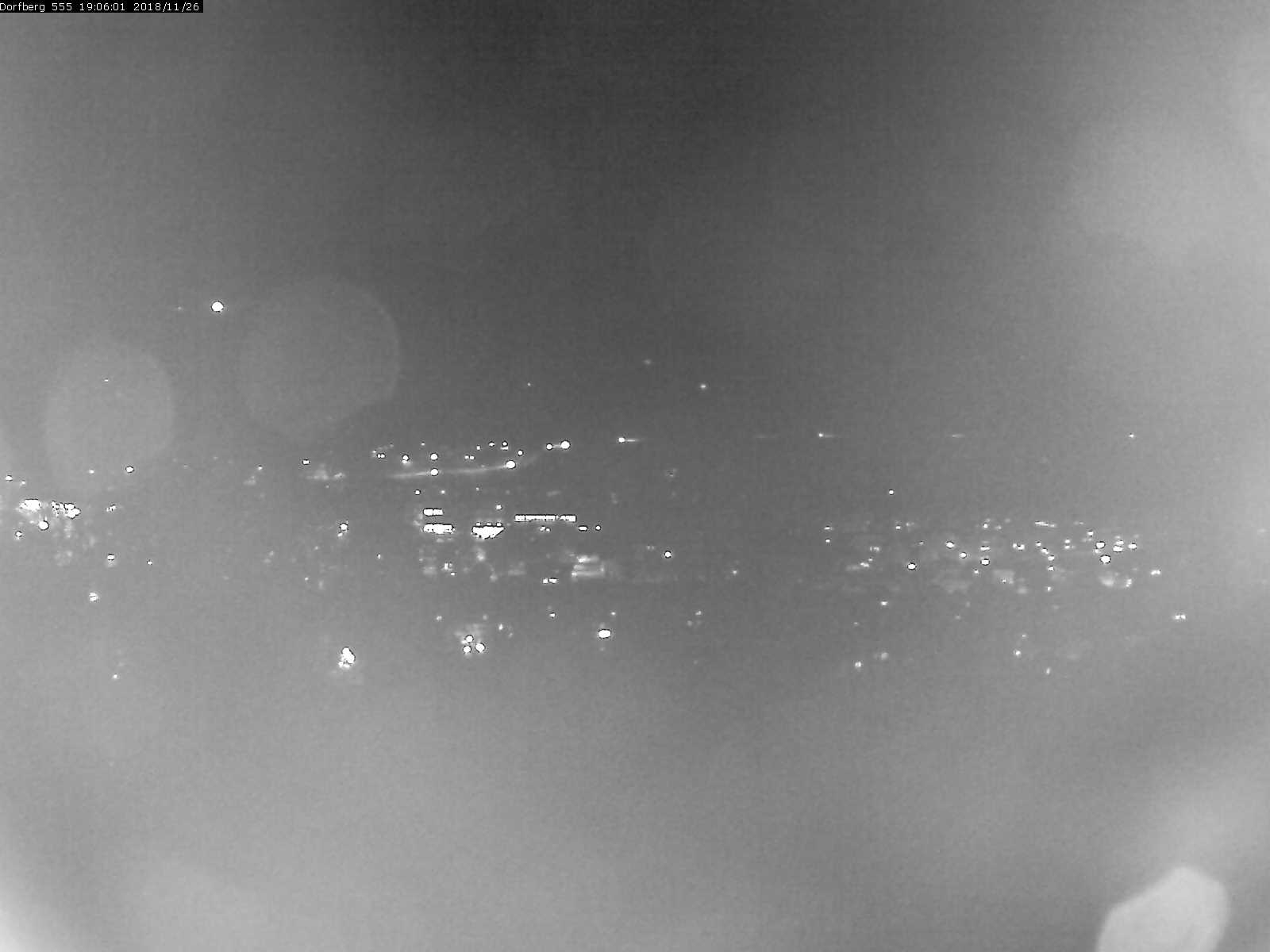 Webcam-Bild: Aussicht vom Dorfberg in Langnau 20181126-190601