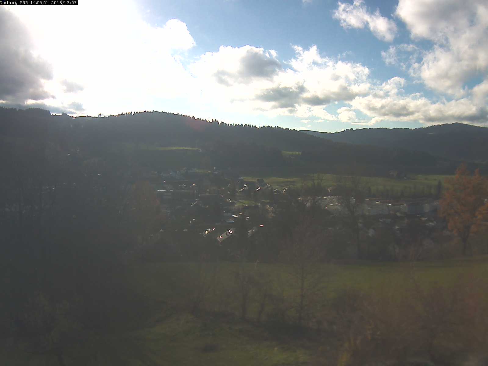 Webcam-Bild: Aussicht vom Dorfberg in Langnau 20181207-140601