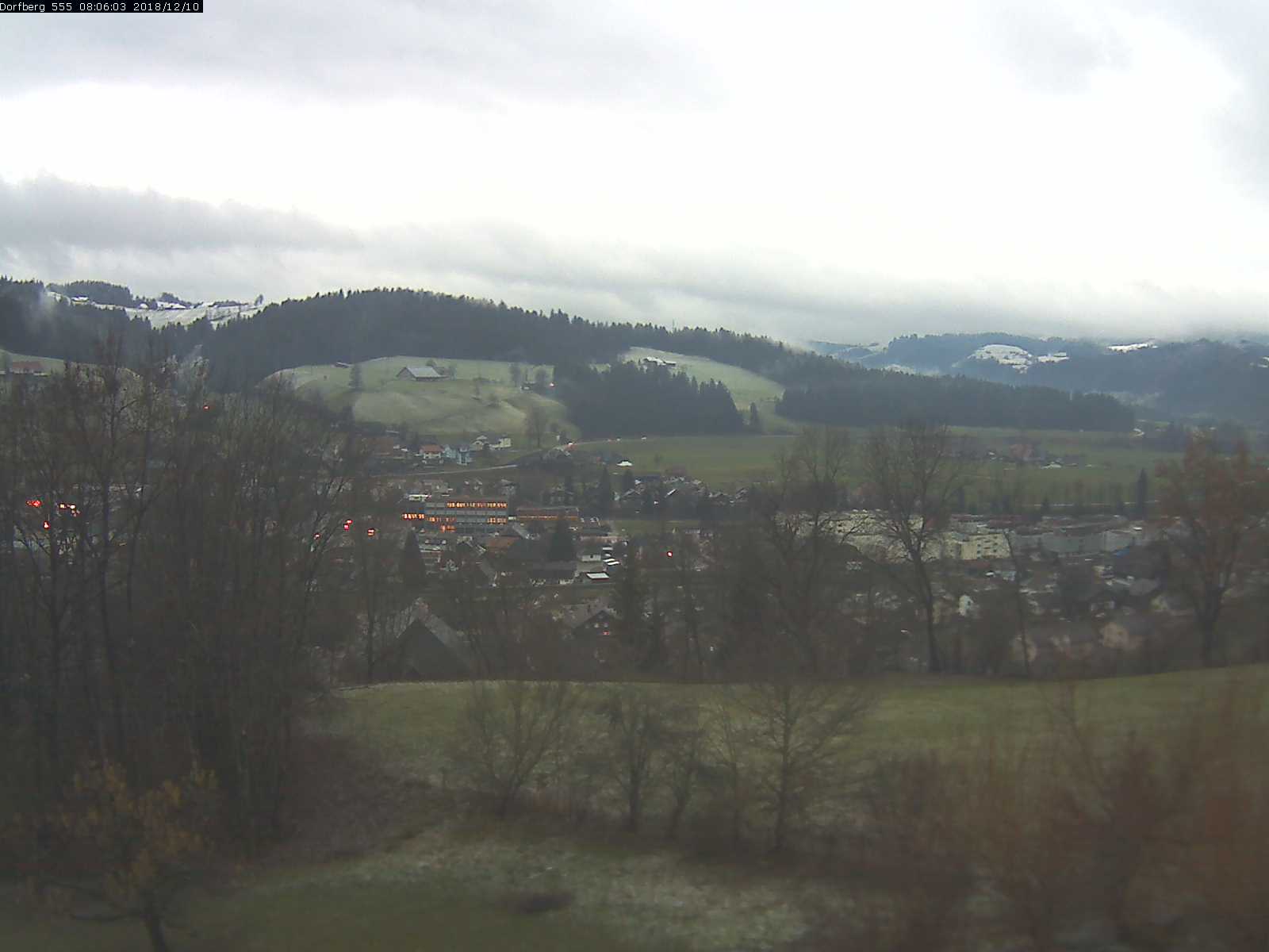 Webcam-Bild: Aussicht vom Dorfberg in Langnau 20181210-080601
