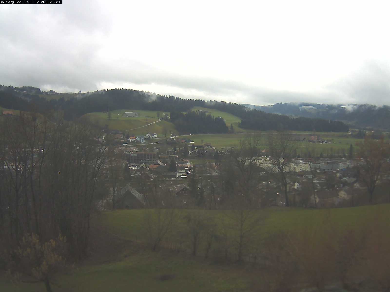 Webcam-Bild: Aussicht vom Dorfberg in Langnau 20181210-140601