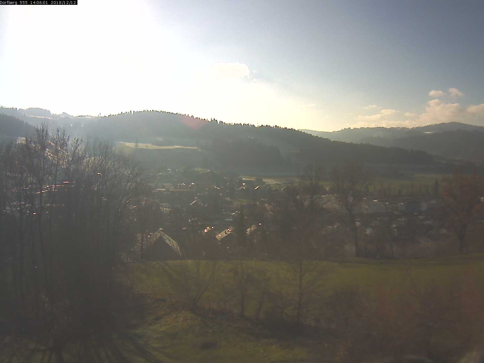 Webcam-Bild: Aussicht vom Dorfberg in Langnau 20181212-140601