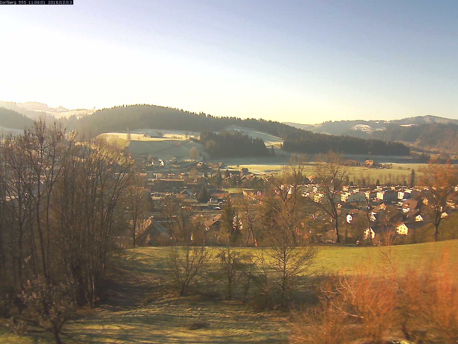 Webcam-Bild: Aussicht vom Dorfberg in Langnau 20181213-110601