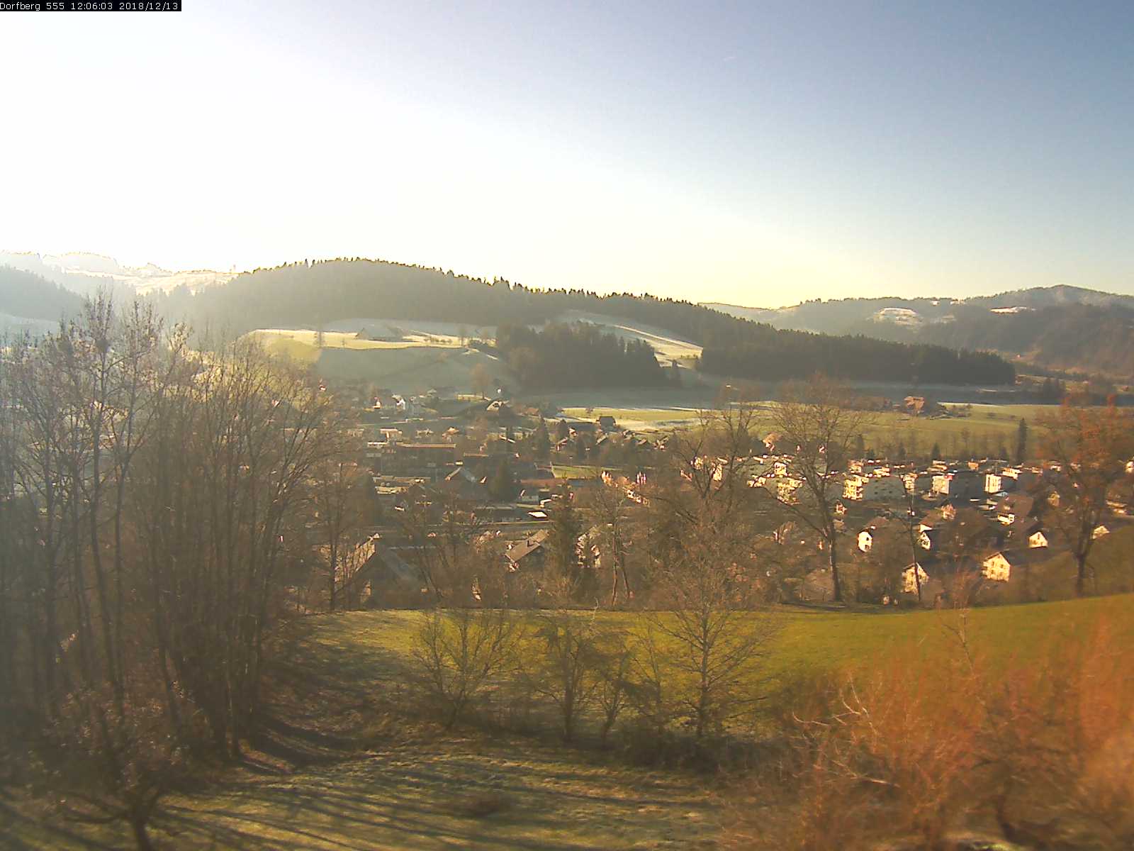 Webcam-Bild: Aussicht vom Dorfberg in Langnau 20181213-120601