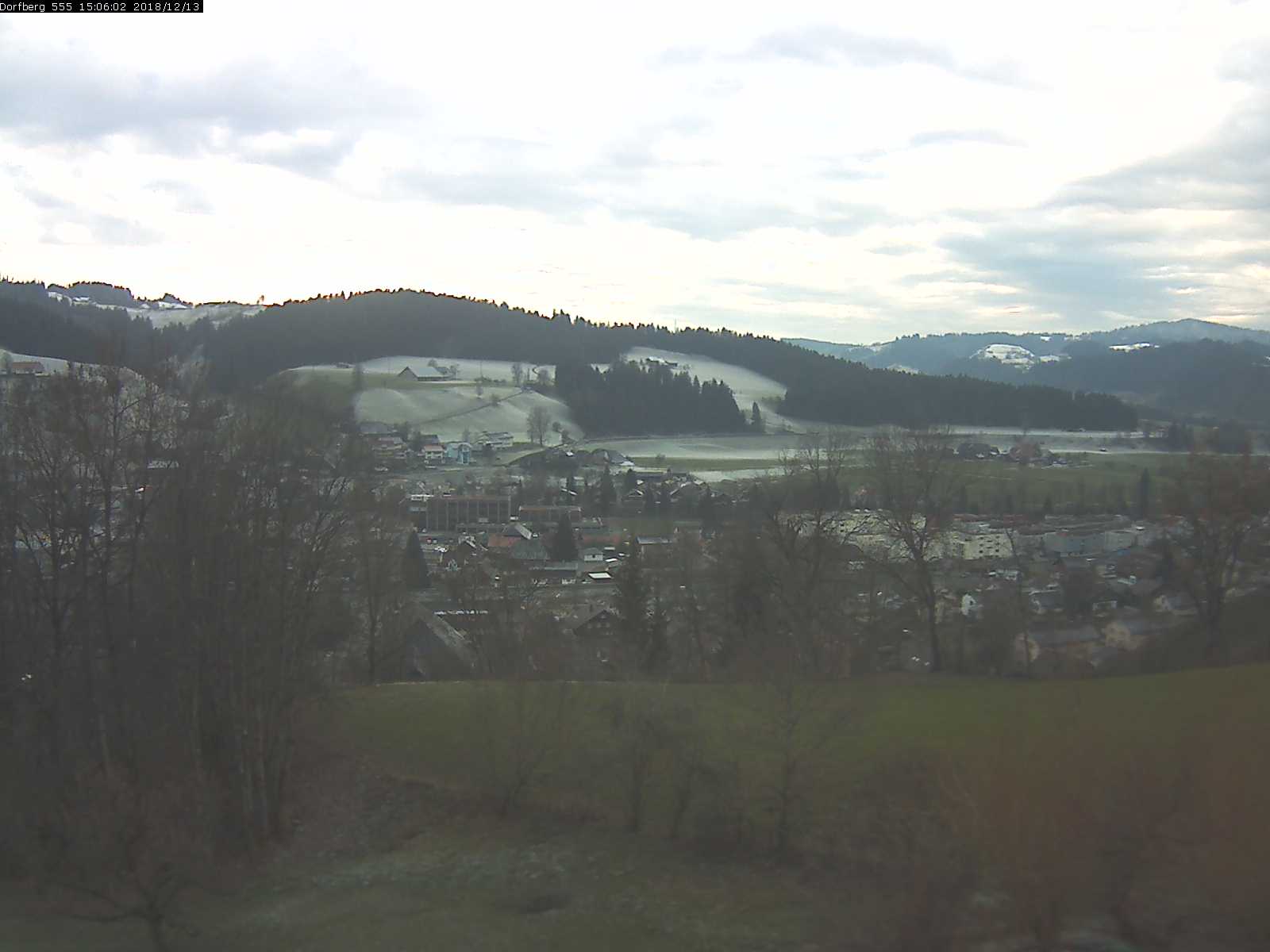 Webcam-Bild: Aussicht vom Dorfberg in Langnau 20181213-150601